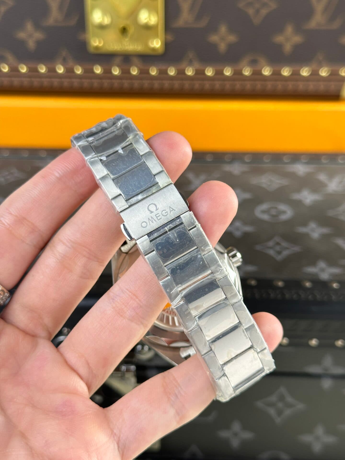 Dong-Ho-Omega-REp-11-1-1