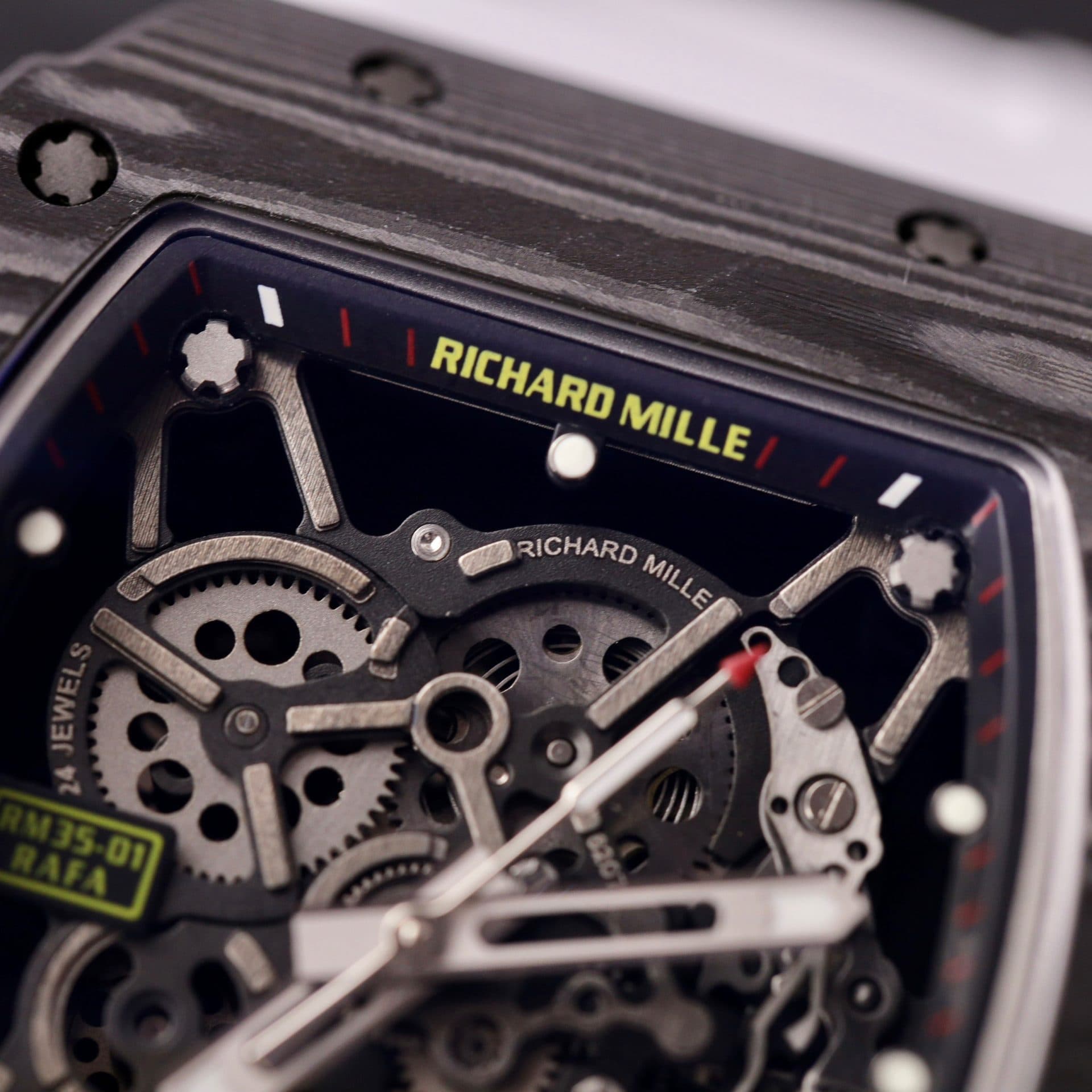 Dong-Ho-Richard-Mille-Co-Lo-May-1