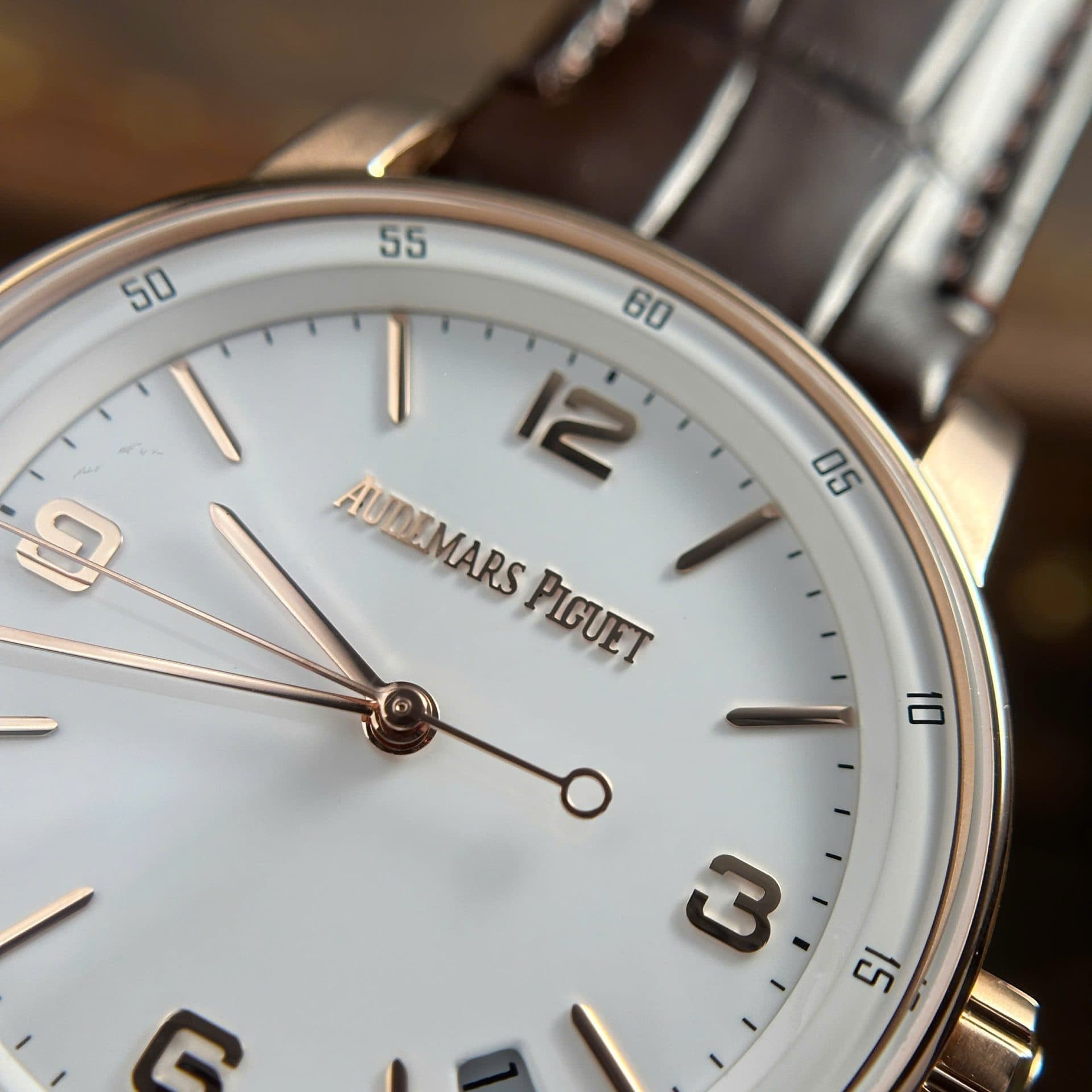 Dong-Ho-Audemars-Piguet-Rep-11-Cao-Cap-Code-11.59-Selfwinding-15210OR-Mat-Trang-Nha-May-APS-41mm-10-1