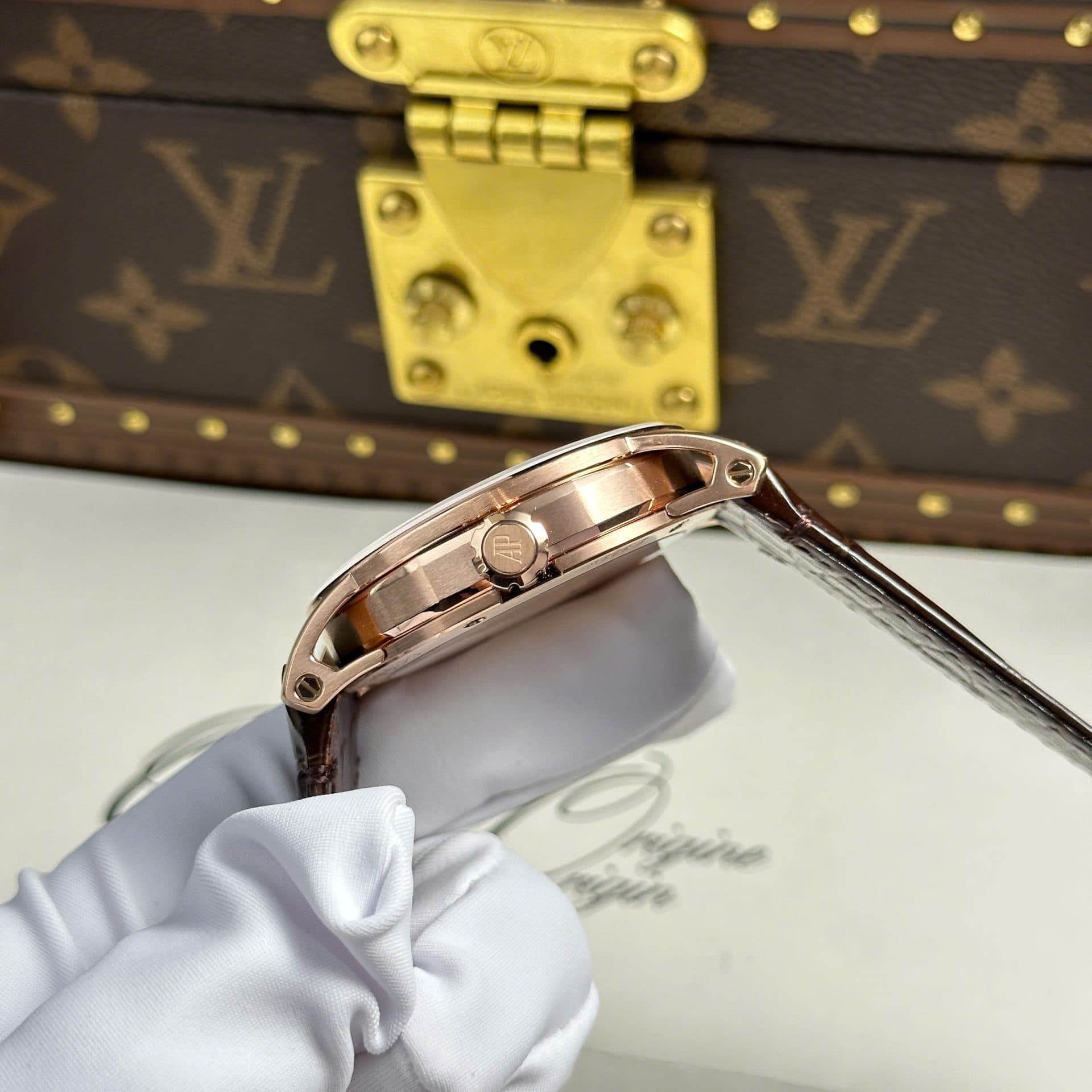 Dong-Ho-Audemars-Piguet-Rep-11-Cao-Cap-Code-11.59-Selfwinding-15210OR-Mat-Trang-Nha-May-APS-41mm-11-1