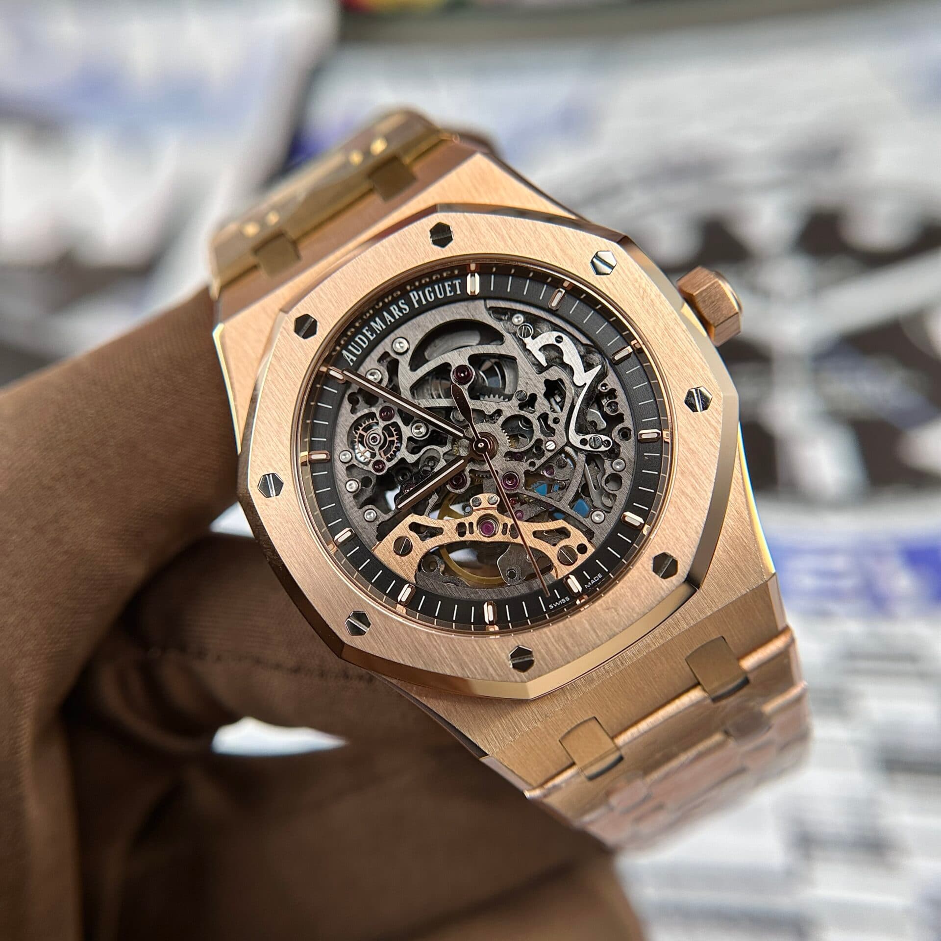 Dong-Ho-Audemars-Piguet-Royal-Oak-15407-Rose-Gold-Replica-11-APS-41mm-4-1