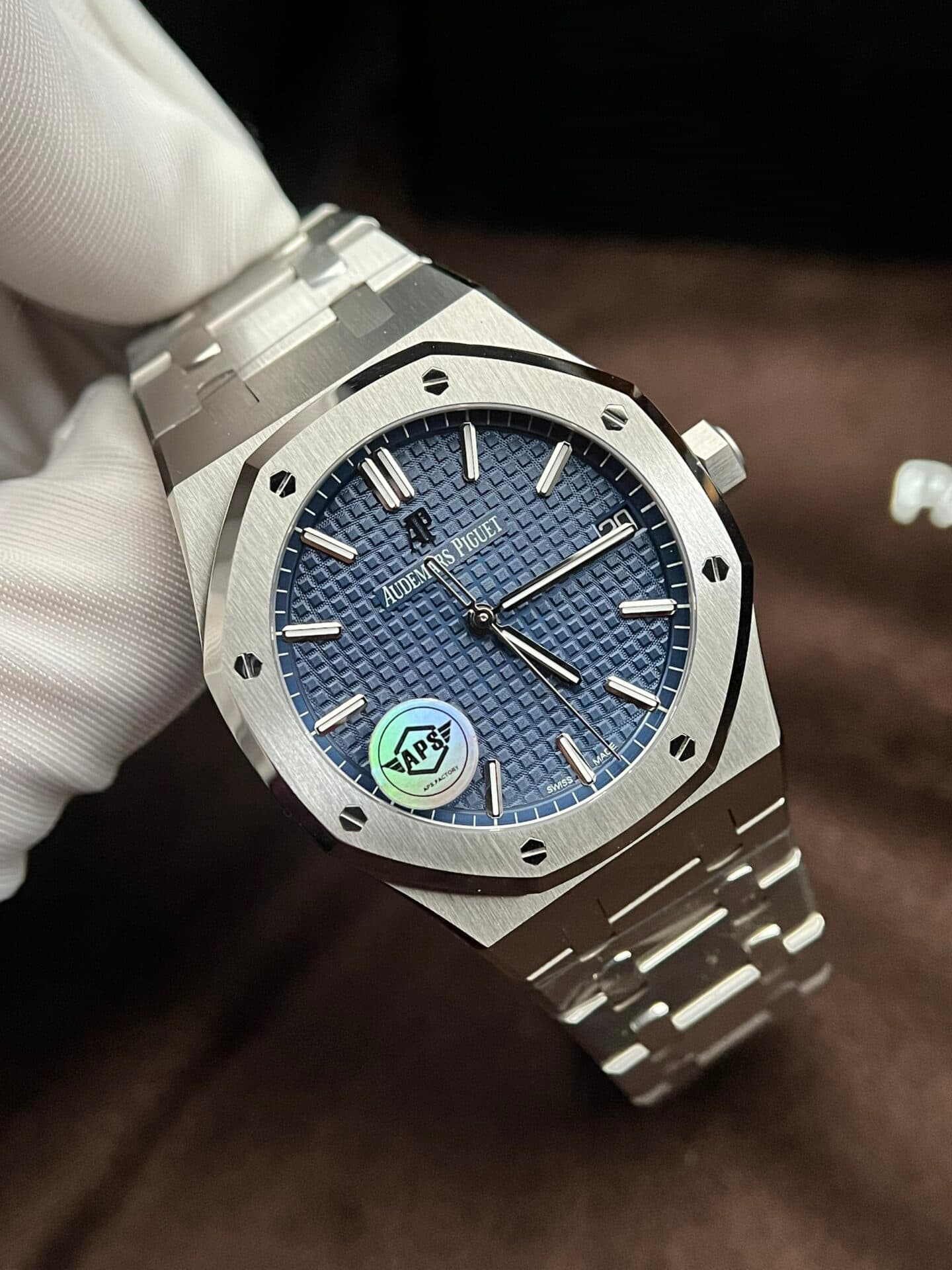 Dong-Ho-Audemars-Piguet-Royal-Oak-15500ST-Mat-Xanh-Duong-APS-41mm-1-1