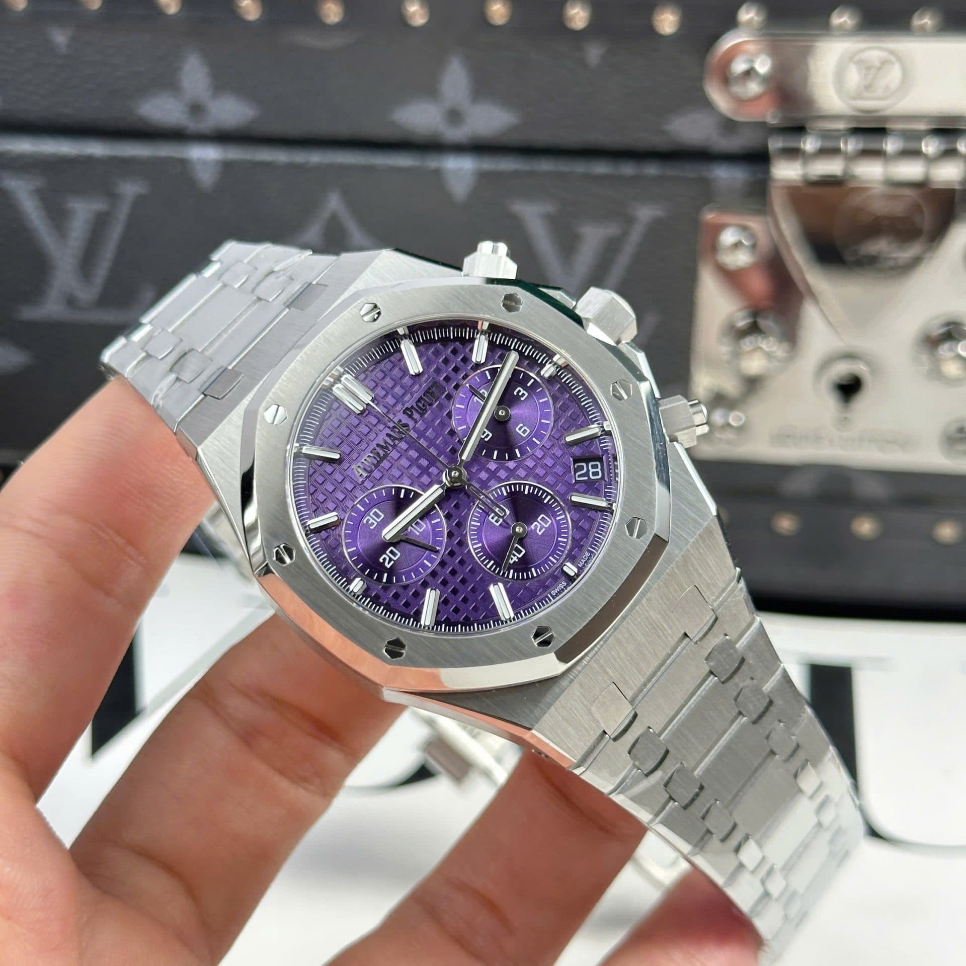 Dong-Ho-Audemars-Piguet-Royal-Oak-26240ST-Rep-1-1-Mat-So-Tim-May-Mong-New-2025-41mm-2-1