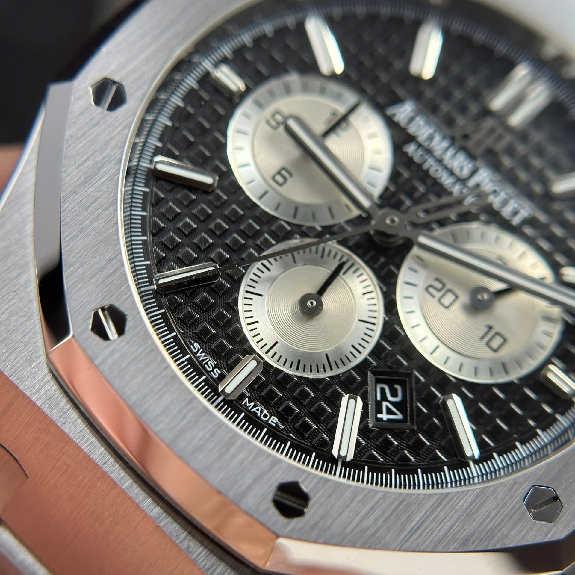 Dong-Ho-Audemars-Piguet-Royal-Oak-26331-Chronograph-Replica-11-Mat-Den-41mm-7-1