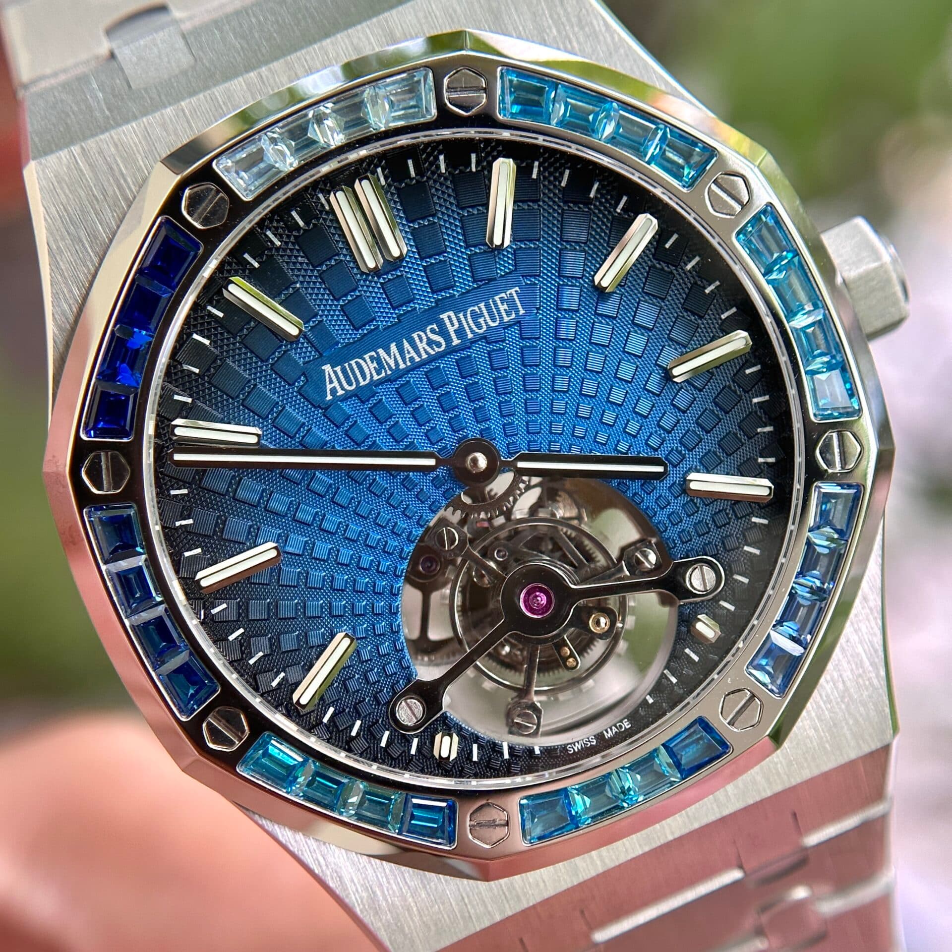 Dong-Ho-Audemars-Piguet-Royal-Oak-26521TI-Tourbillon-Replica-11-41mm-3-1