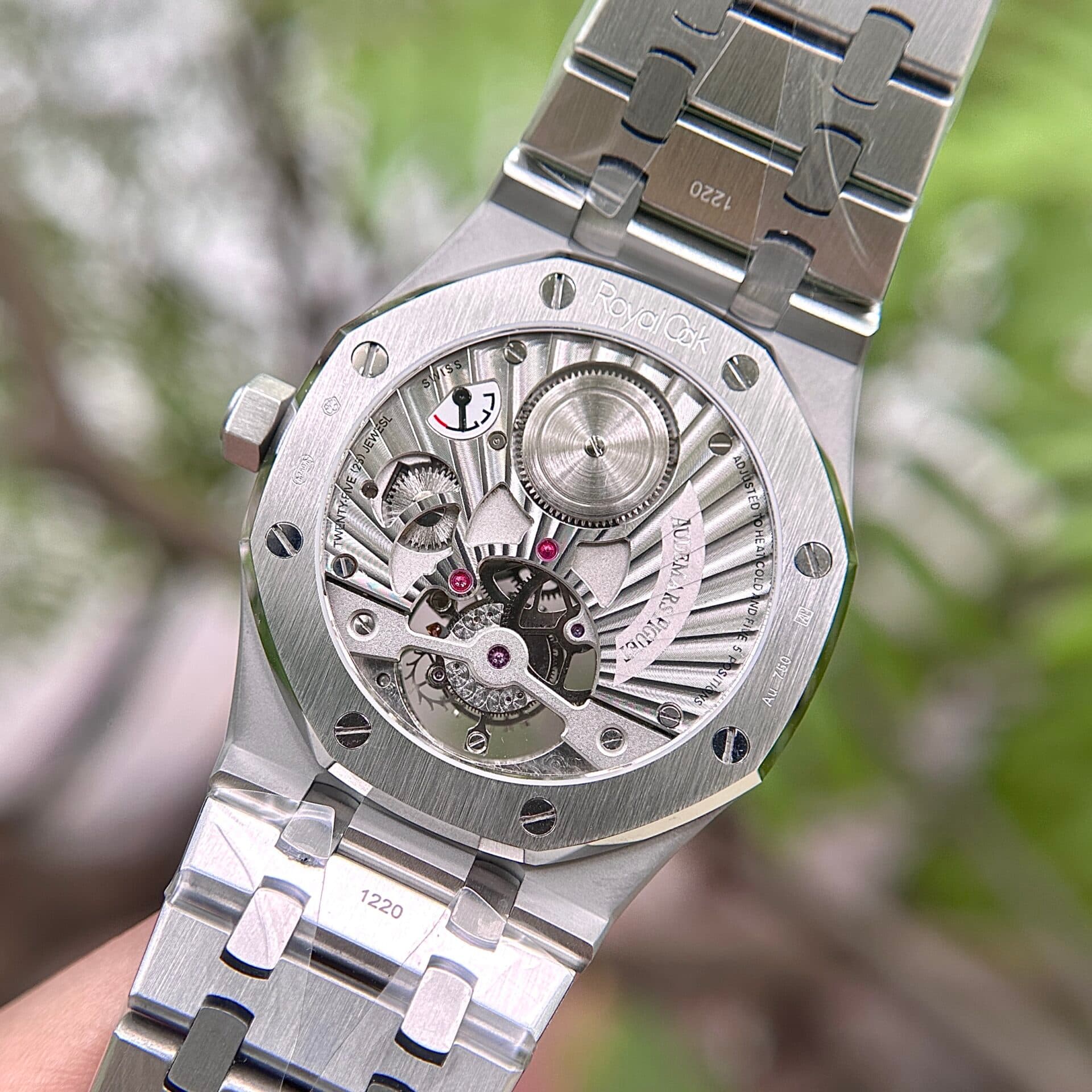 Dong-Ho-Audemars-Piguet-Royal-Oak-26521TI-Tourbillon-Replica-11-41mm-8-1