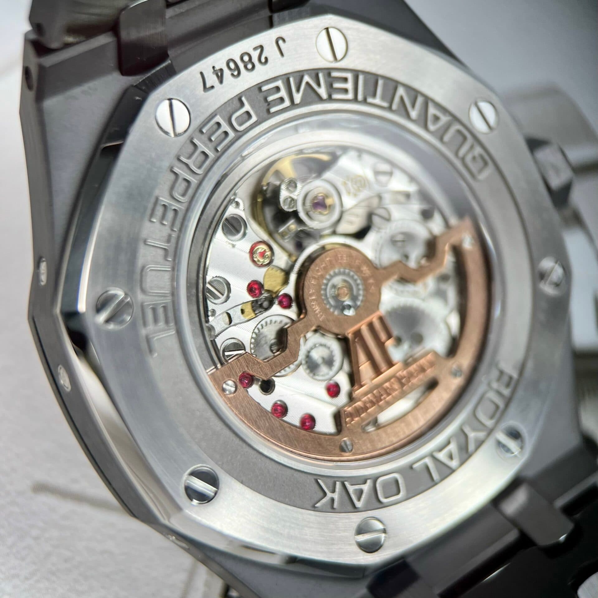Dong-Ho-Audemars-Piguet-Royal-Oak-26579CB-GomDen-Replica-APS-41mm-9-1