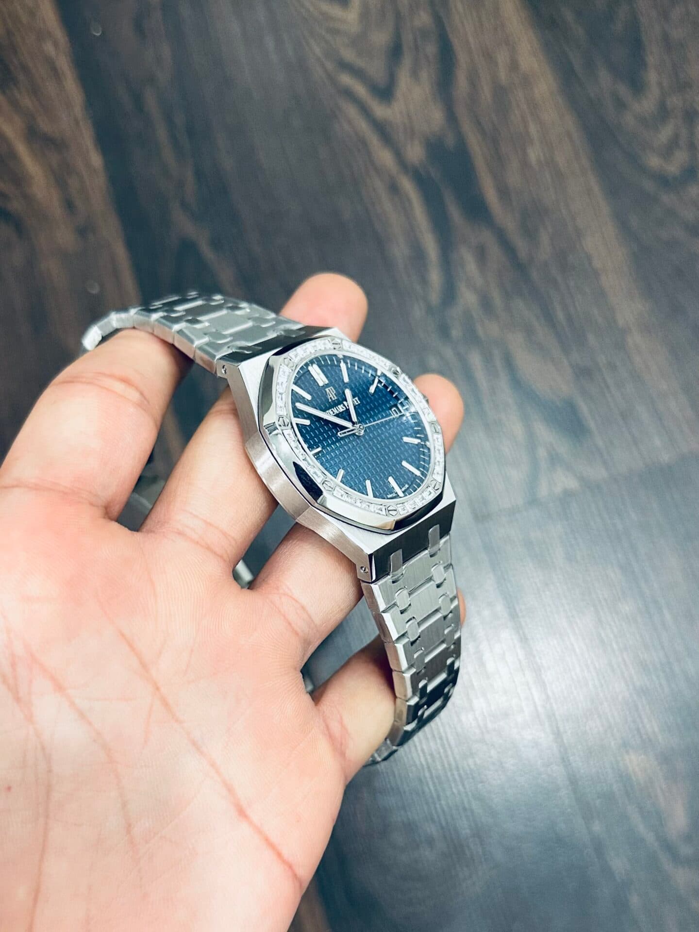 Dong-Ho-Audemars-Piguet-Royal-Oak-Dinh-Kim-Moissanite-41mm-5-1