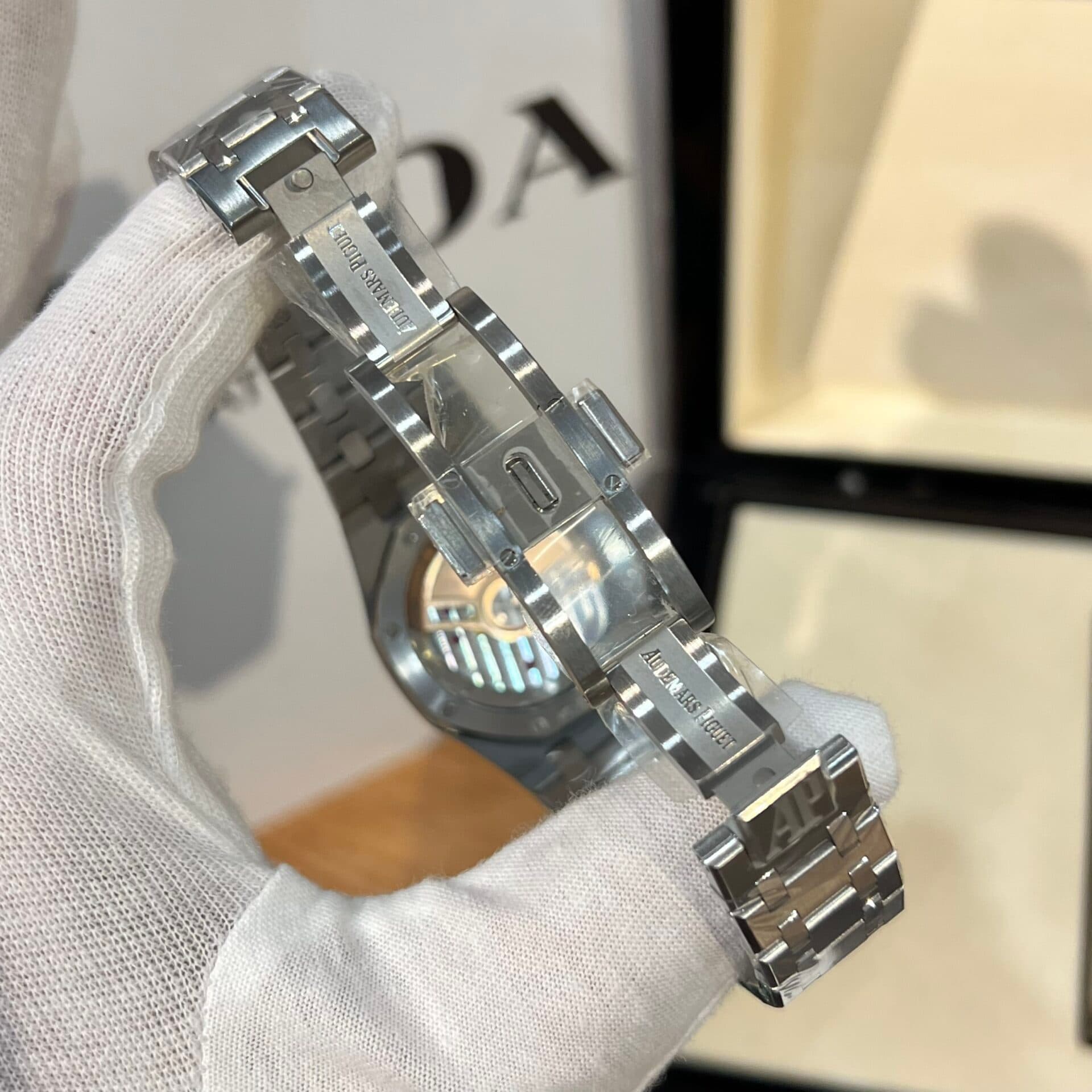 Dong-Ho-Audemars-Piguet-Royal-Oak-Nu-Dinh-Da-Rep-11-34mm-3-1