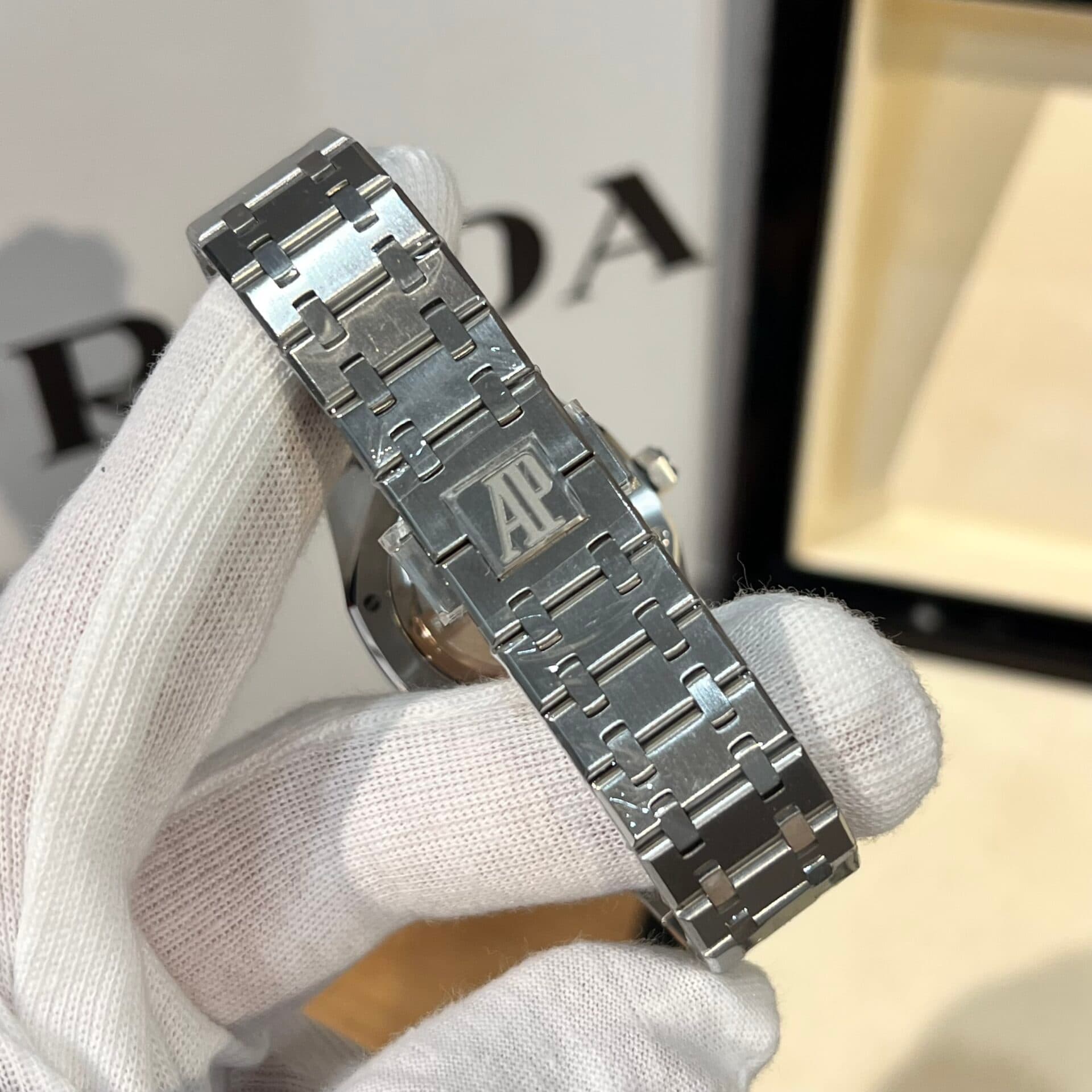 Dong-Ho-Audemars-Piguet-Royal-Oak-Nu-Dinh-Da-Rep-11-34mm-5-1