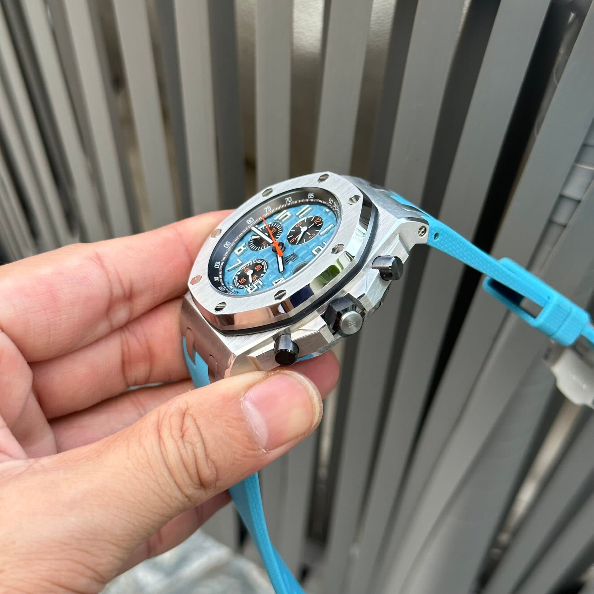 Dong-Ho-Audemars-Piguet-Royal-Oak-Offshoe-26238ST-Blue-Rep-11-42mm-4-1