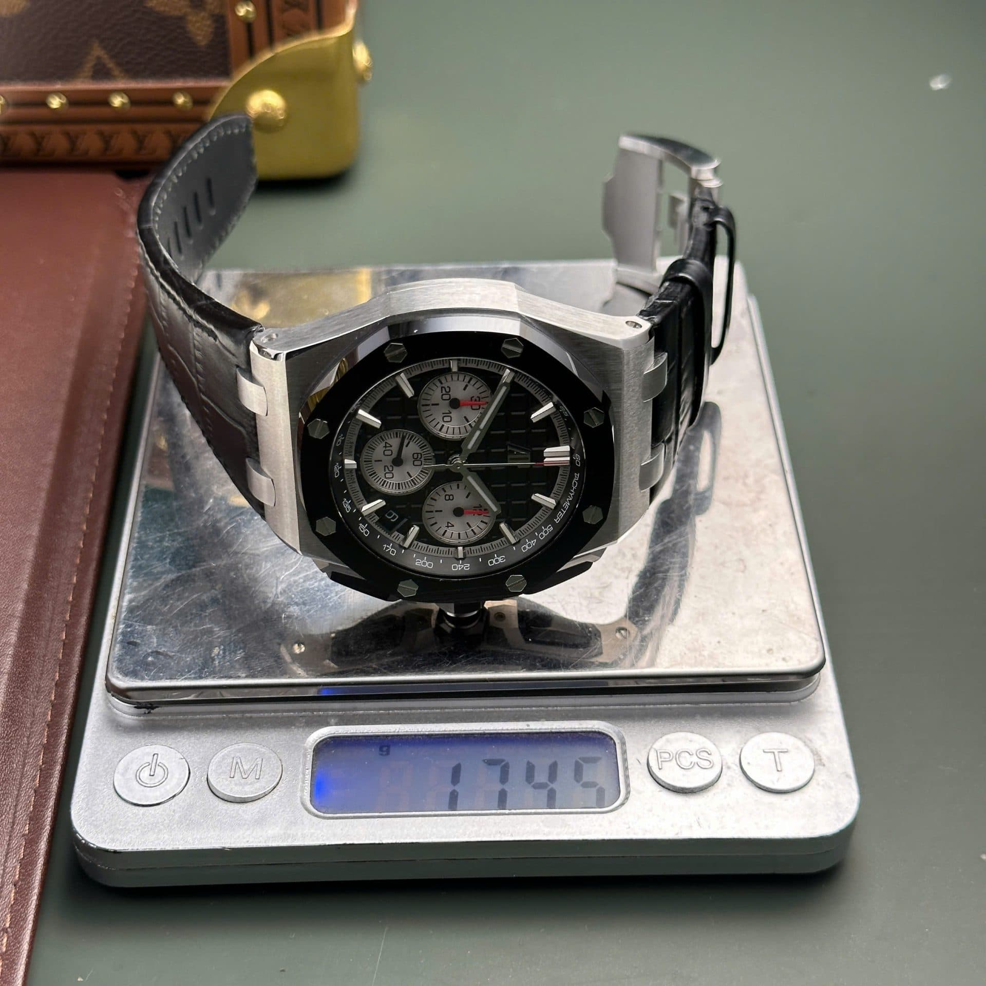Dong-Ho-Audemars-Piguet-Royal-Oak-Offshore-Chronograph-26420-Rep-11-Cao-Cap-Mat-Den-Nha-May-APP-43mm-11-1