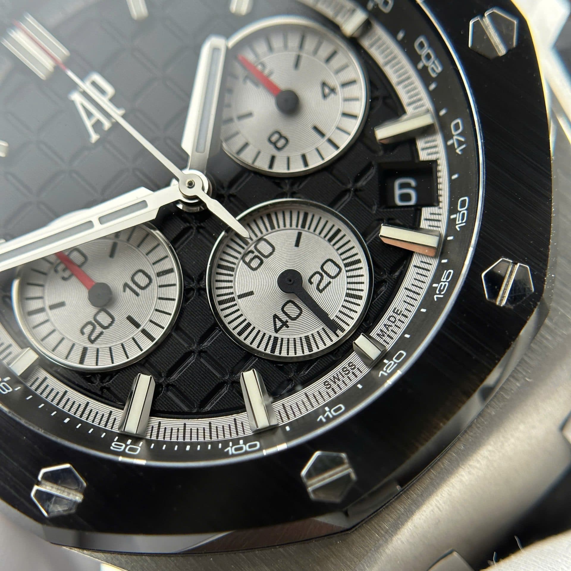 Dong-Ho-Audemars-Piguet-Royal-Oak-Offshore-Chronograph-26420-Rep-11-Cao-Cap-Mat-Den-Nha-May-APP-43mm-8-1