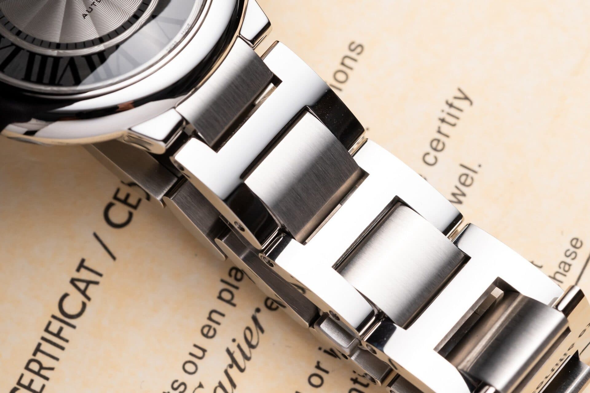 Dong-Ho-Cartier-Ballon-Bleu-W69012Z4-Replica-11-1-1