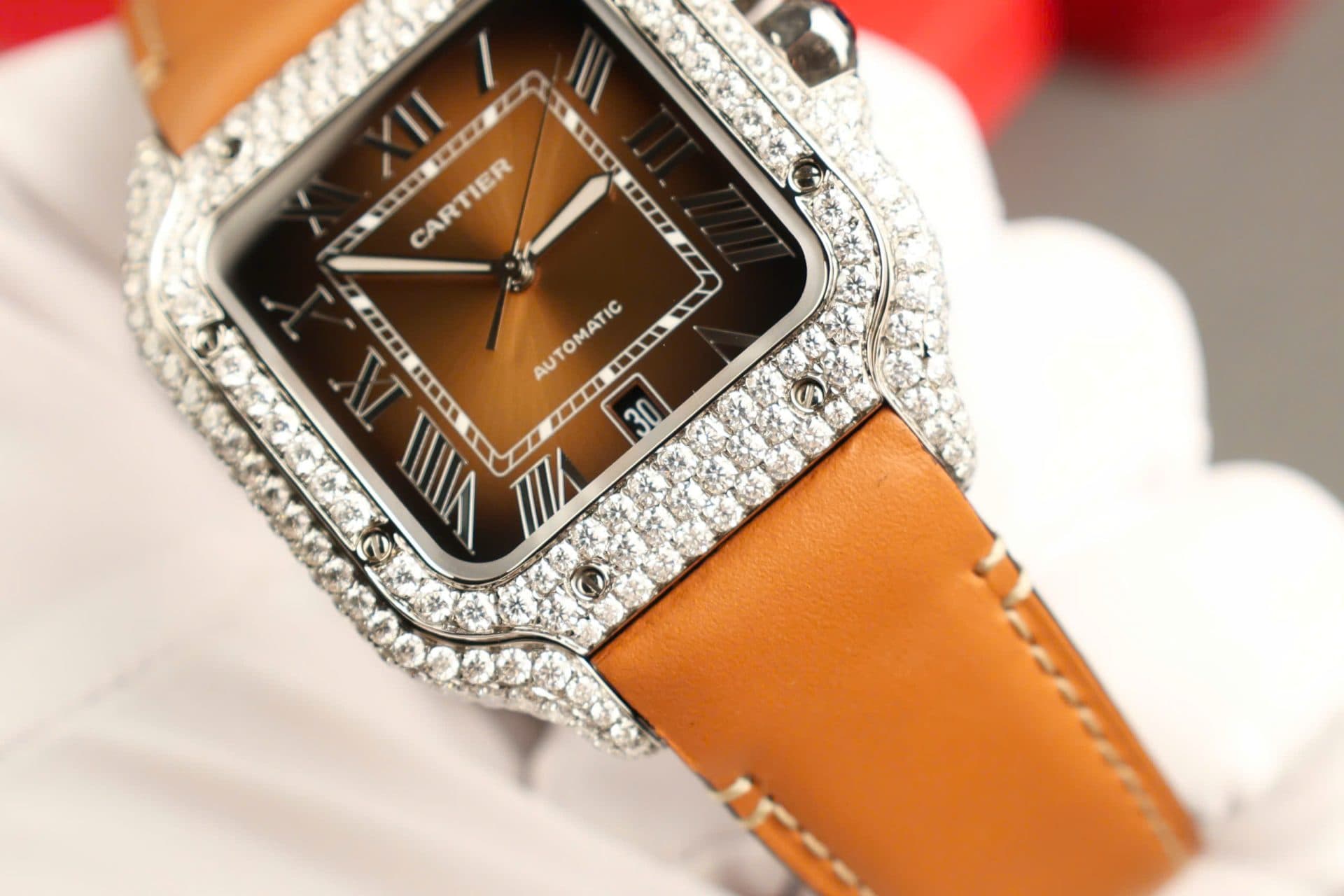 Dong-Ho-Cartier-Santos-Mat-Nau-Che-Tac-Dinh-Kim-Cuong-Moissanite-Nha-May-BV-39-8-1