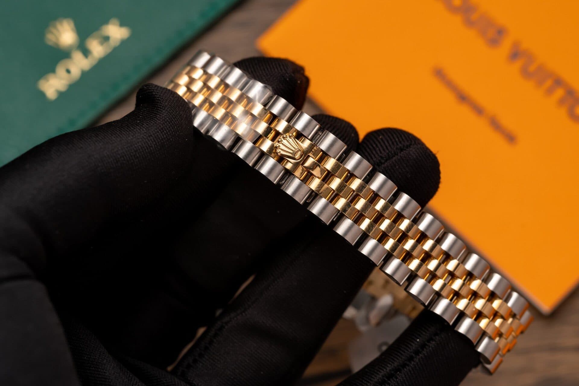 Dong-Ho-Nu-Rolex-DateJust-Replica-11-Boc-Vang-That-18K-GMF-31mm-8-2