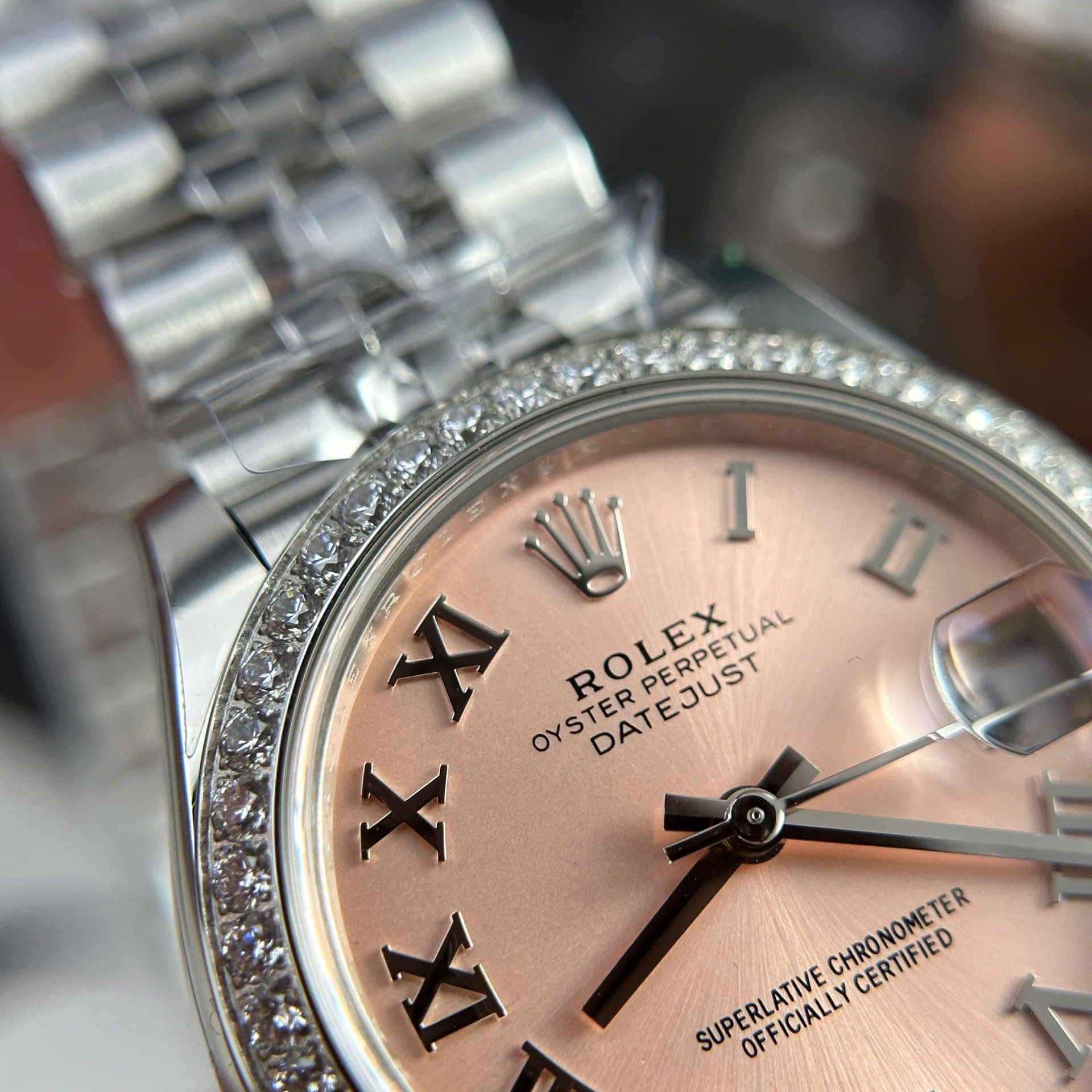 Dong-Ho-Nu-Rolex-DateJust-Replica-11-Mat-Hong-Vien-Dinh-Da-Nha-May-THB-31mm-5-1