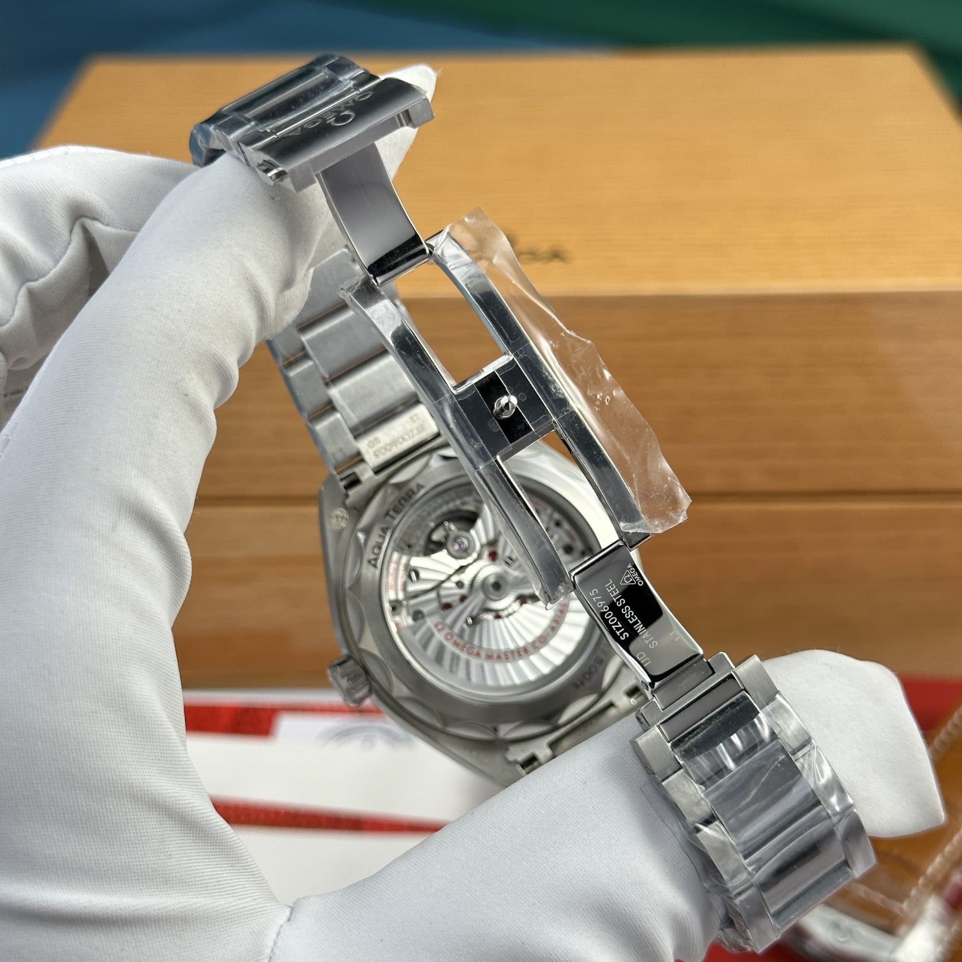 Dong-Ho-Omega-Che-Tac-Aqua-Terra-Worldtimer-Cao-Cap-Nhat-6-1