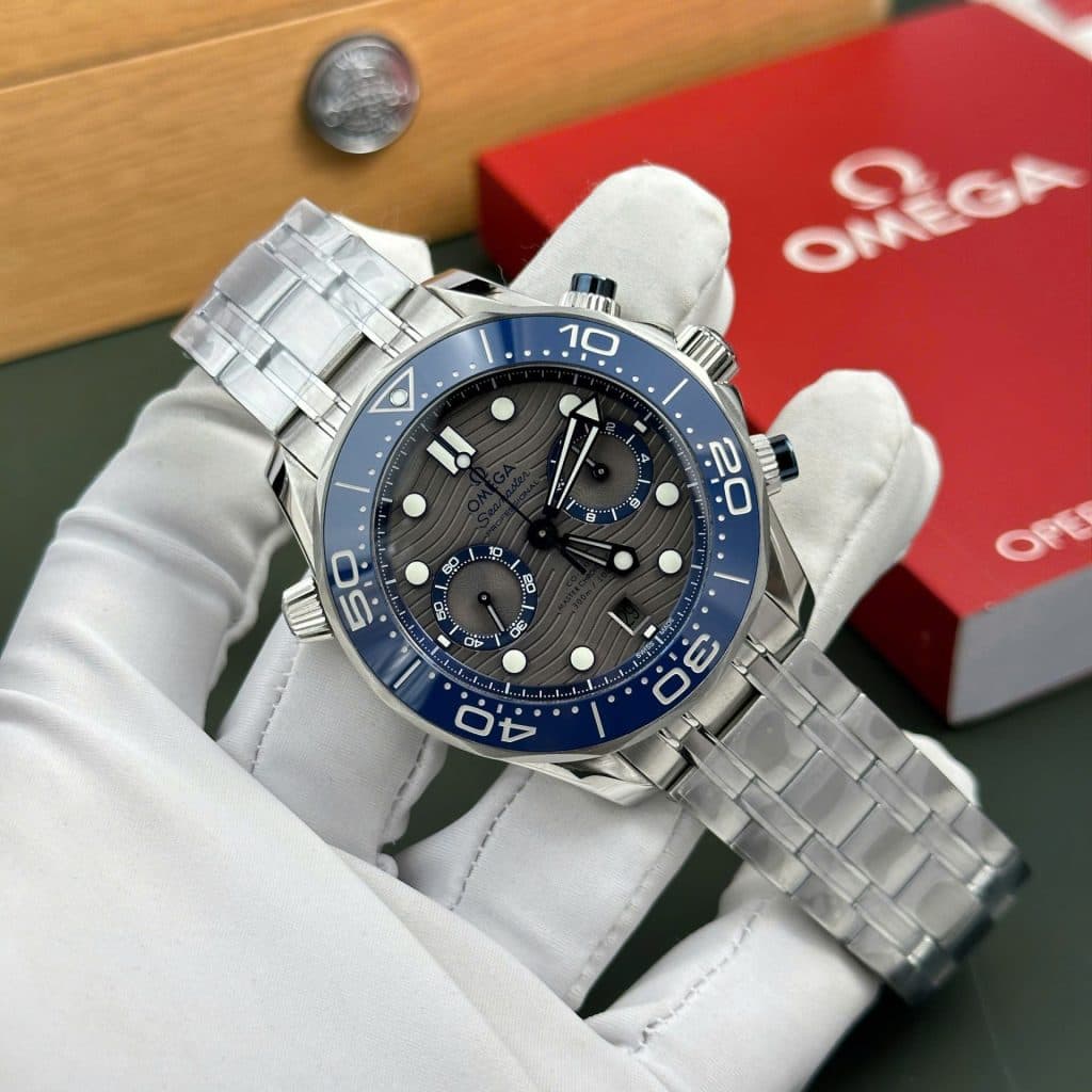 Dong-Ho-Omega-Che-Tac-Seamaster-Diver-300M-Chronograph-Mat-Xam-Nha-May-N1-44mm-4-1