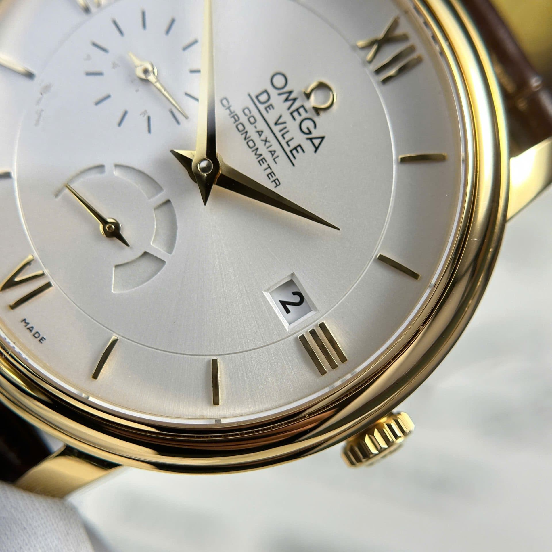Dong-Ho-Omega-De-Ville-Prestige-Power-Reserve-Rep-1-1-Ma-Vang-Day-Da-39-7-1