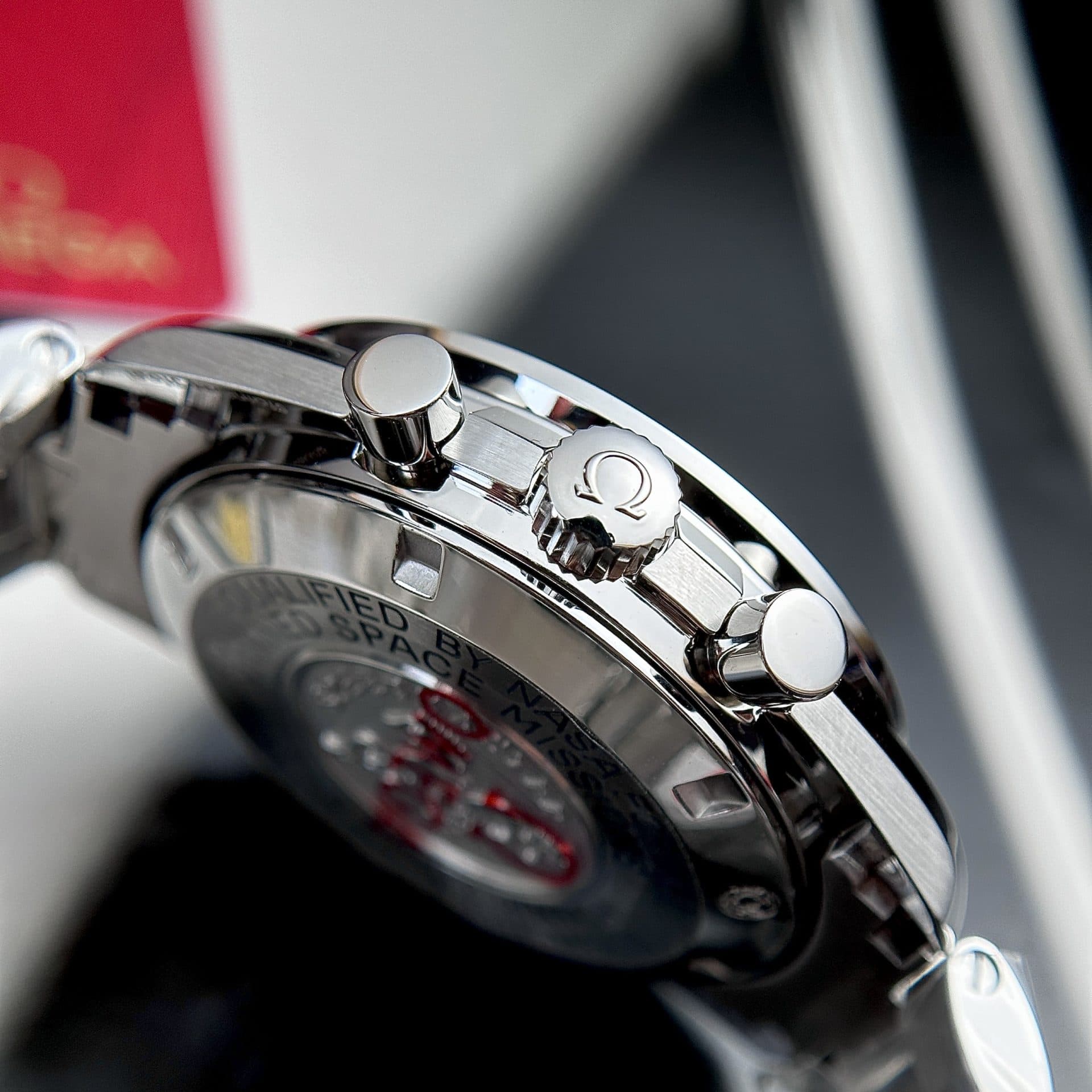 Dong-Ho-Omega-Rep-11-Speedmaster-Moonwatch-Nam-Day-Thep-42mm-2-1