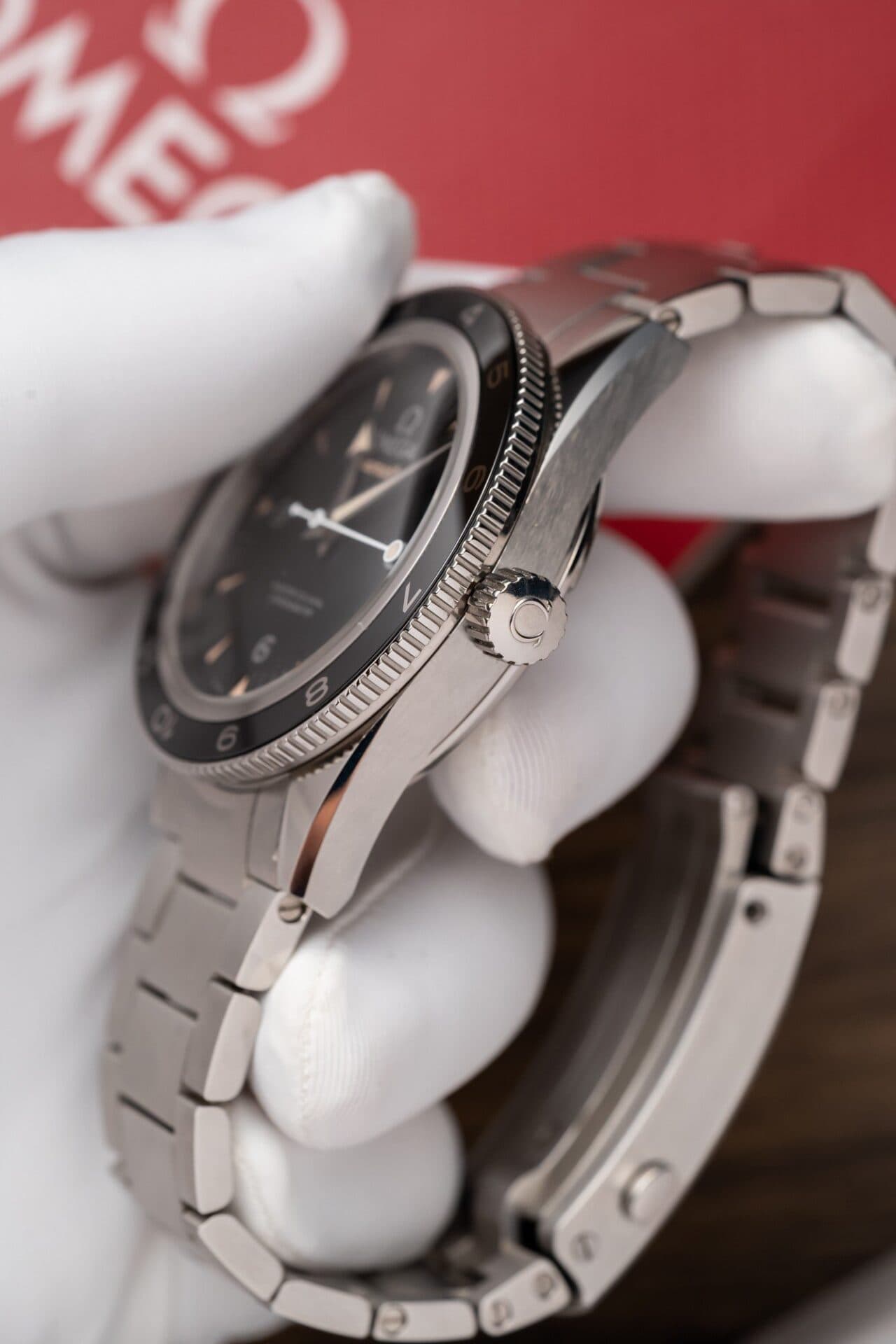 Dong-Ho-Omega-Seamaster-007-Replica-11-Nha-May-VS-Mat-Den-41mm-4-1