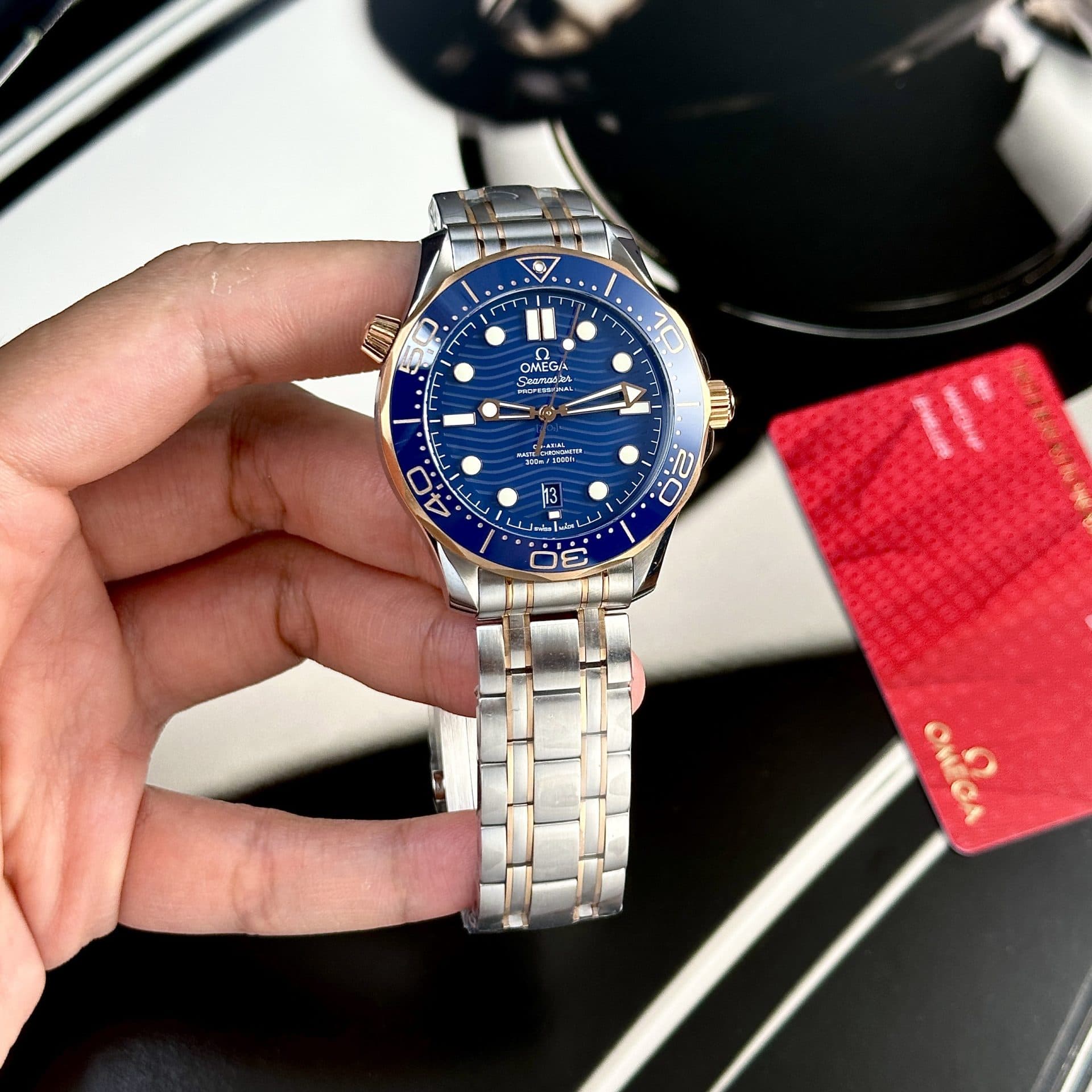 Dong-Ho-Omega-Seamaster-Demi-Vang-Hong-Mat-Xanh-Duong-VSF-42mm-2-1