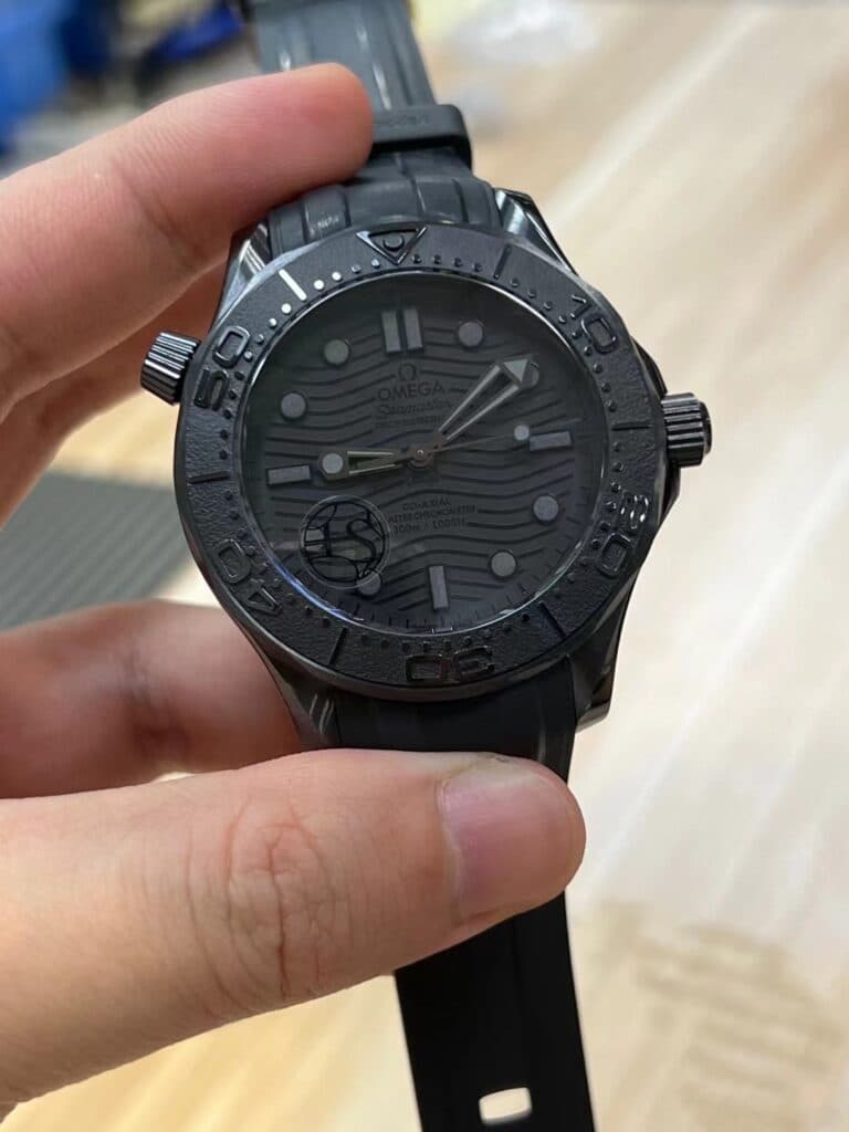 Dong-Ho-Omega-Seamaster-Vo-Gom-Den-Day-Cao-Su-VS-Factory-42mm-3-1
