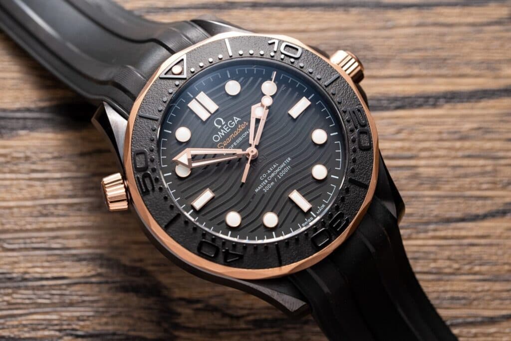 Dong-Ho-Omega-Seamaster-Vo-Gom-Mau-Demi-Day-Cao-Su-VS-Factory-42mm-2-1
