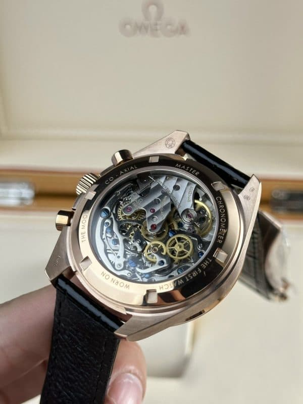 Dong-Ho-Omega-SpeedMaster-MoonWatch-Che-Tac-Mat-Den-Nha-May-RM-44mm-3-1
