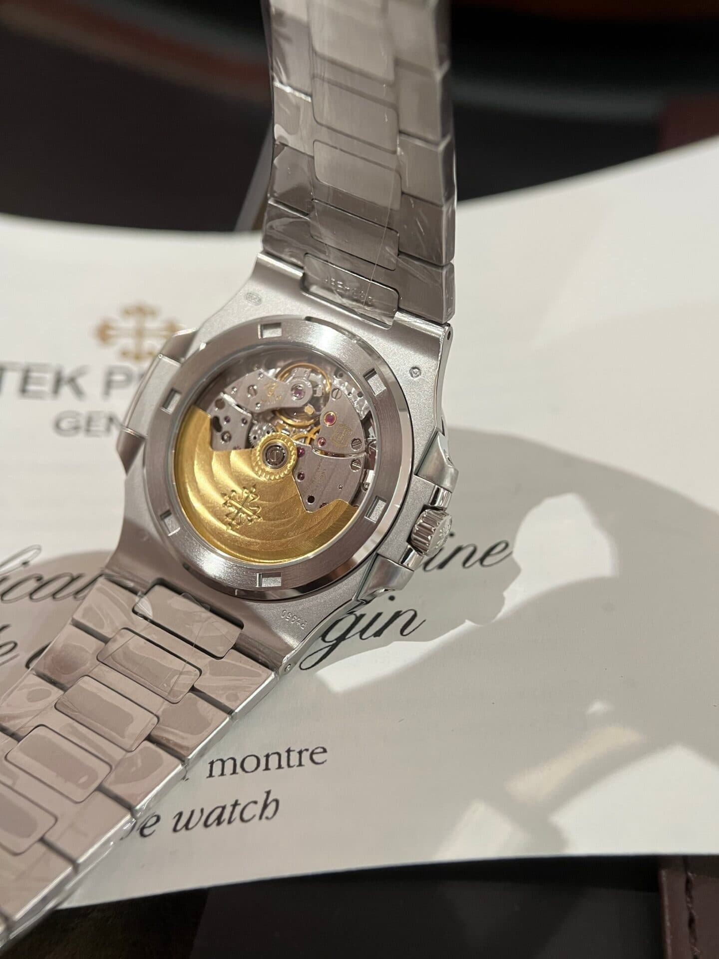 Dong-Ho-Patek-Philippe-5726G-Rep-11-Day-Thep-Mat-Xanh-40-1-1