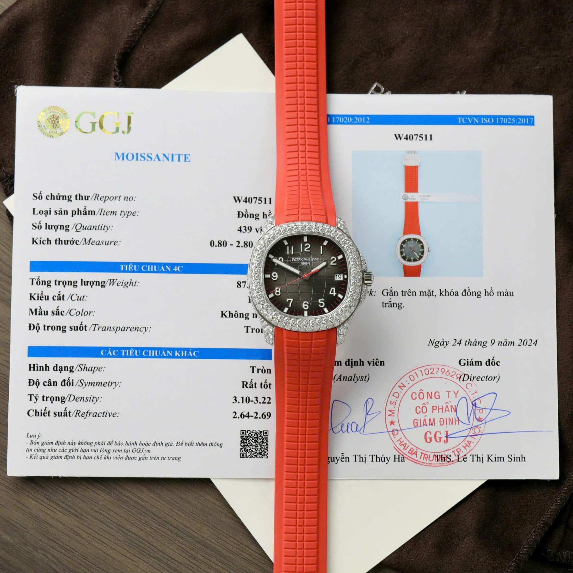 Dong-Ho-Patek-Philippe-Aquanaut-5167-Rep-11-Dinh-Kim-Cuong-Moissanite-Day-Cao-Su-Mau-Do-40mm-1-1