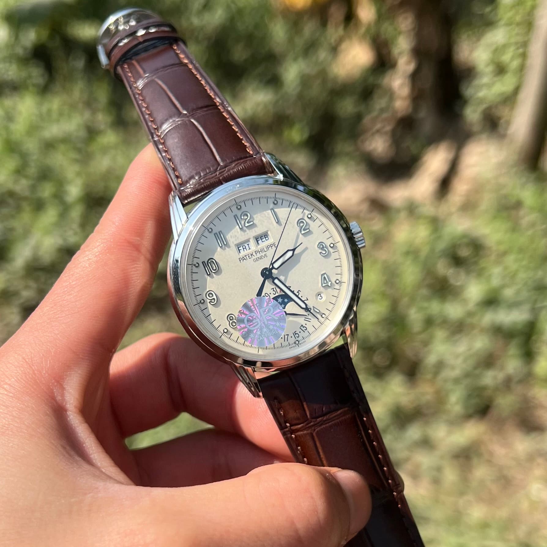 Dong-Ho-Patek-Philippe-Complications-5320G-Replica-40mm-6-1