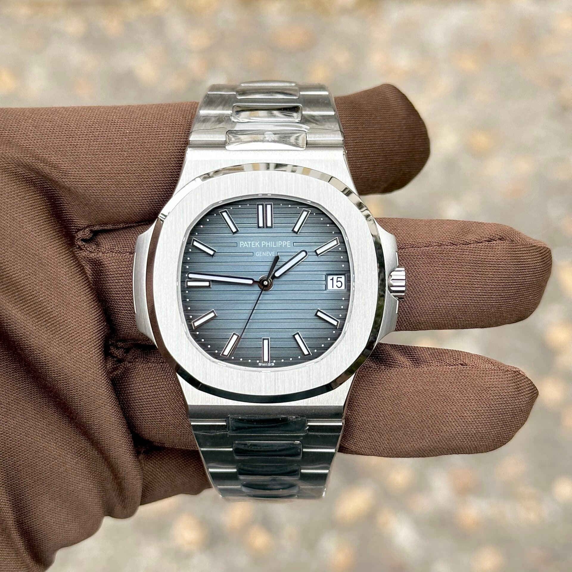 Dong-Ho-Patek-Philippe-Nautilus-5711-Replica-11-Mat-Xanh-3K-Factory-40mm-2-1