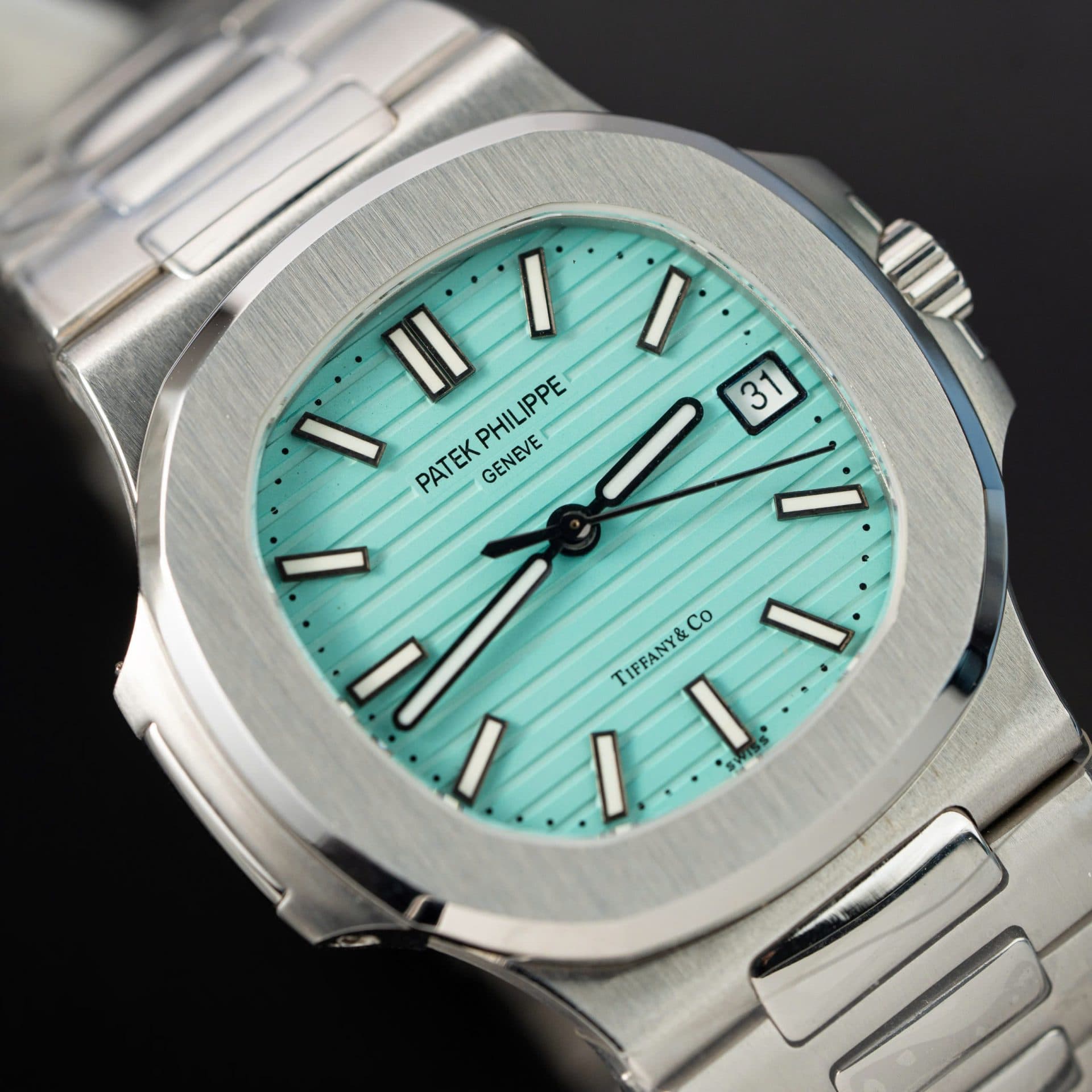Dong-Ho-Patek-Philippe-Nautilus-5711-Tiffany-Co-Nha-May-3K-Rep-11-10-2
