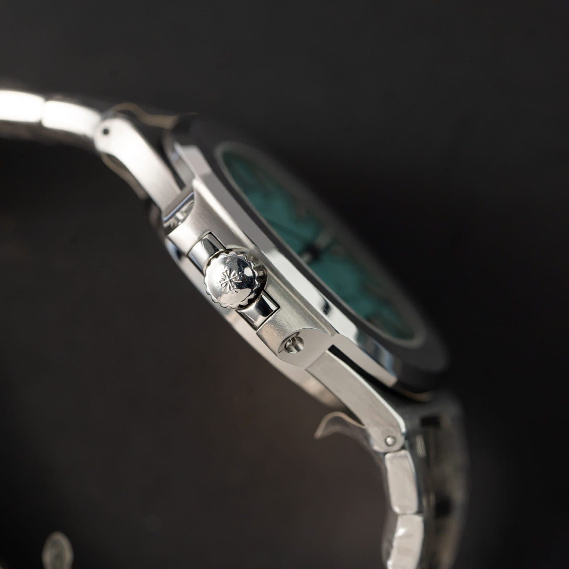 Dong-Ho-Patek-Philippe-Nautilus-5711-Tiffany-Co-Nha-May-3K-Rep-11-2-2
