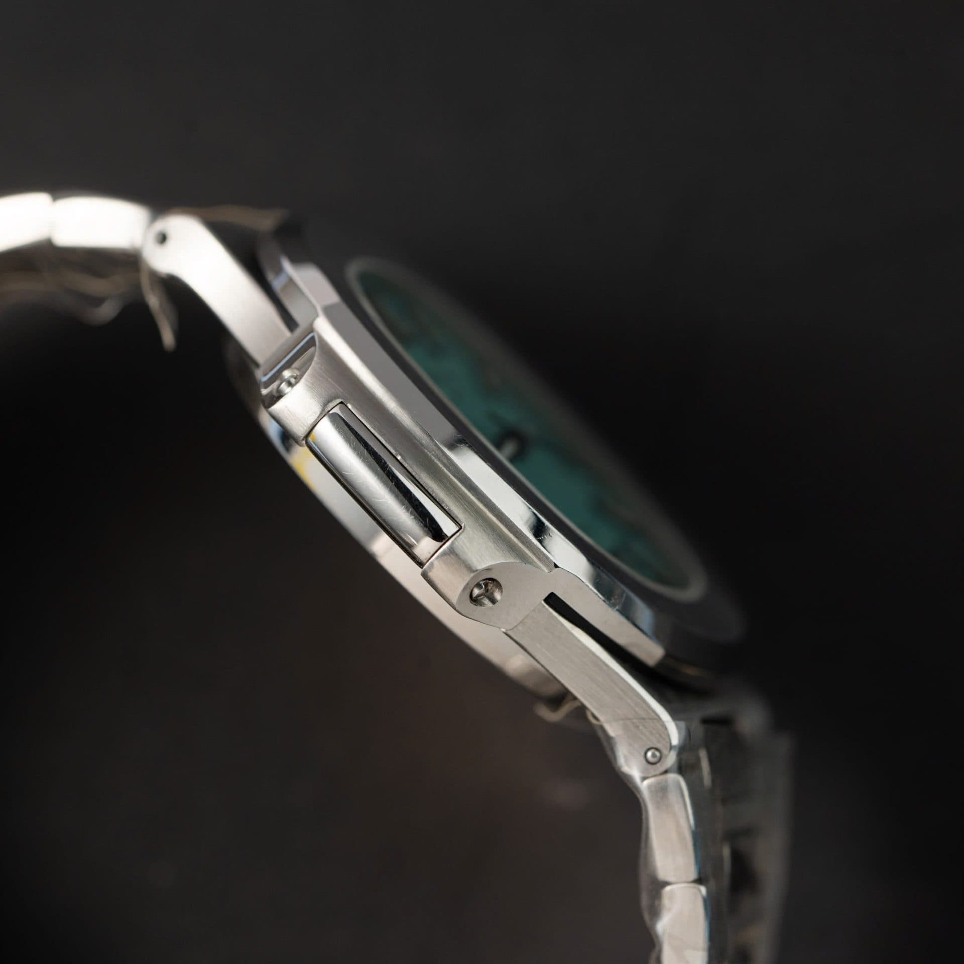 Dong-Ho-Patek-Philippe-Nautilus-5711-Tiffany-Co-Nha-May-3K-Rep-11-5-2