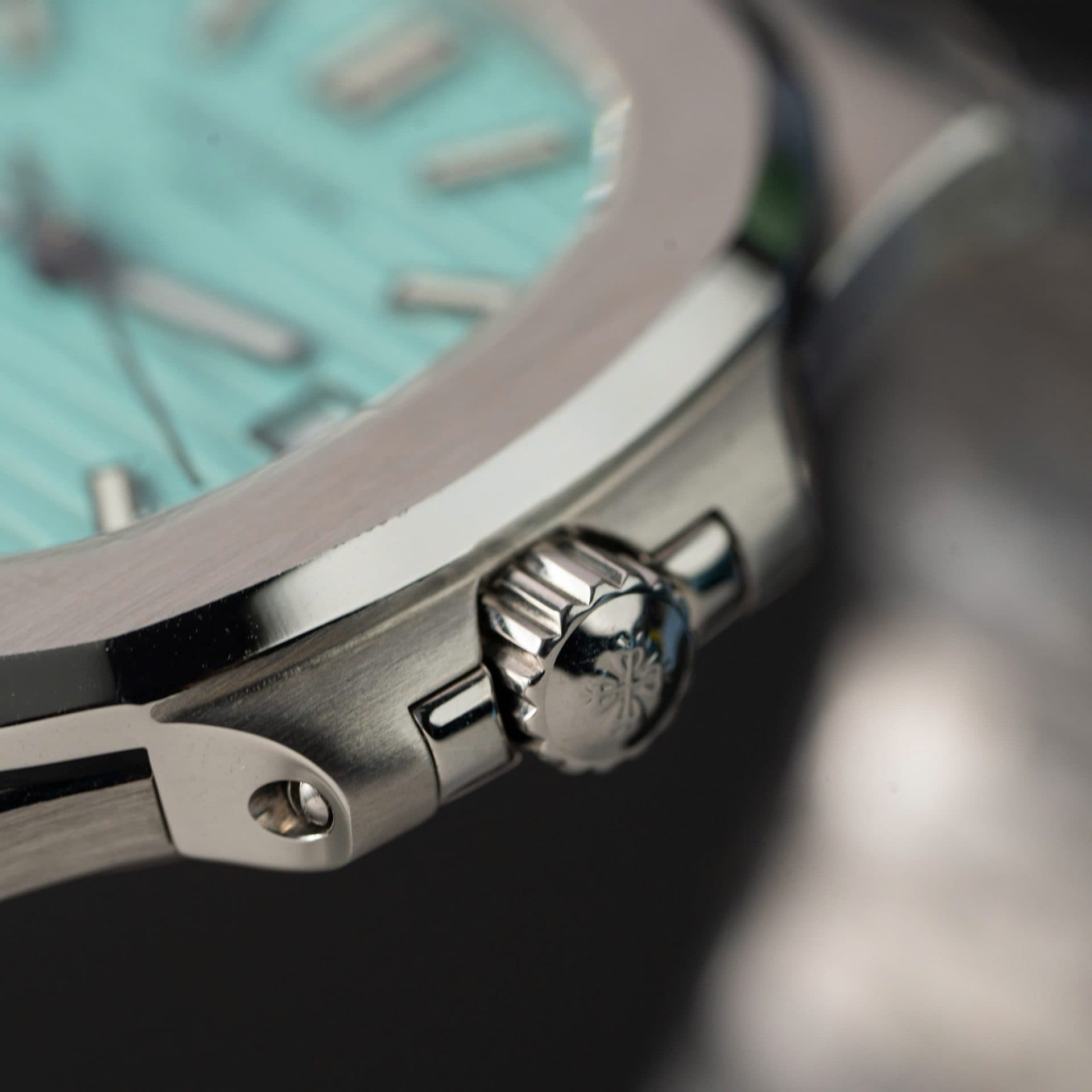 Dong-Ho-Patek-Philippe-Nautilus-5711-Tiffany-Co-Nha-May-3K-Rep-11-8-2