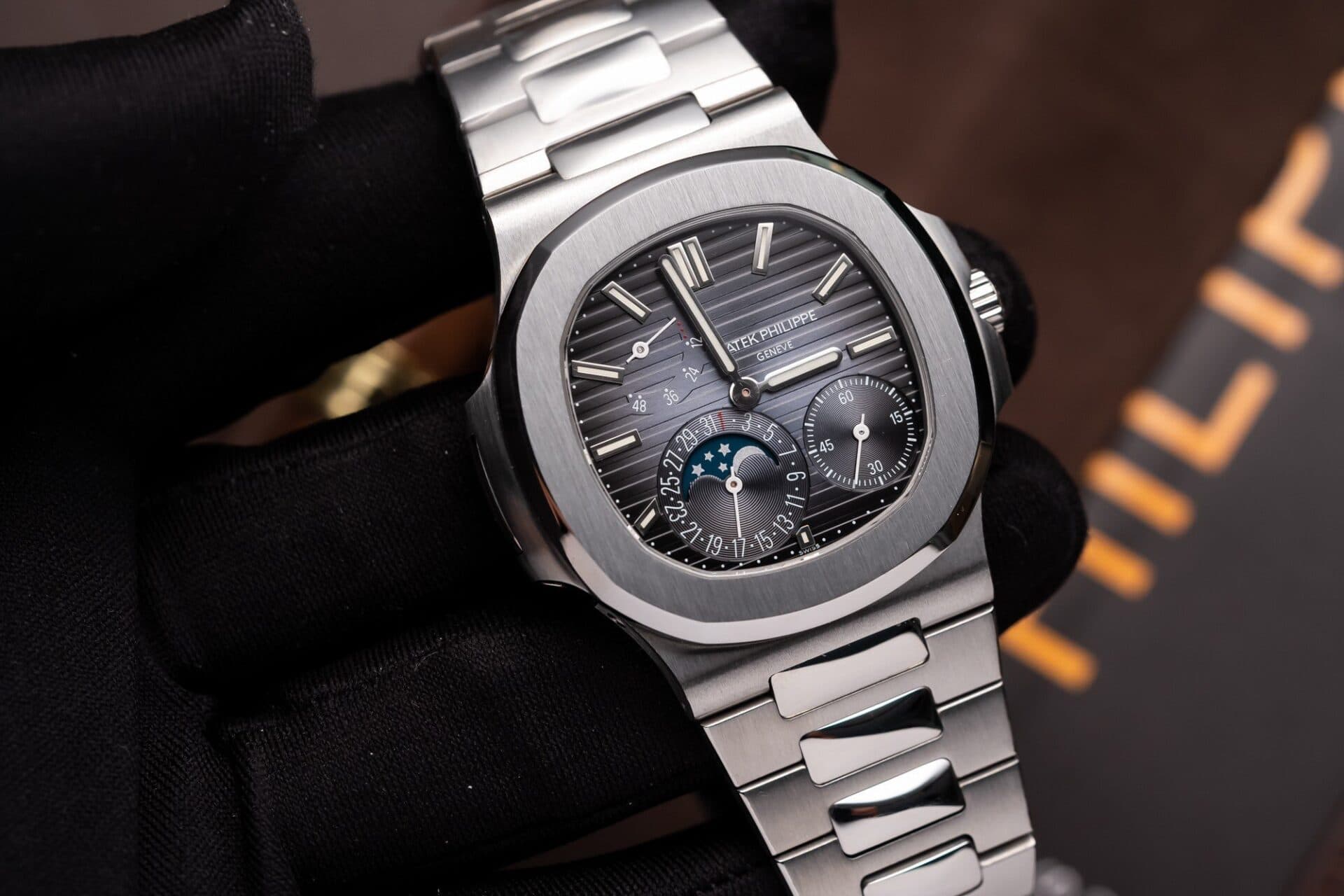 Dong-Ho-Patek-Philippe-Nautilus-5712-Replica-11-PPF-V2-Full-Chuc-Nang-2-1