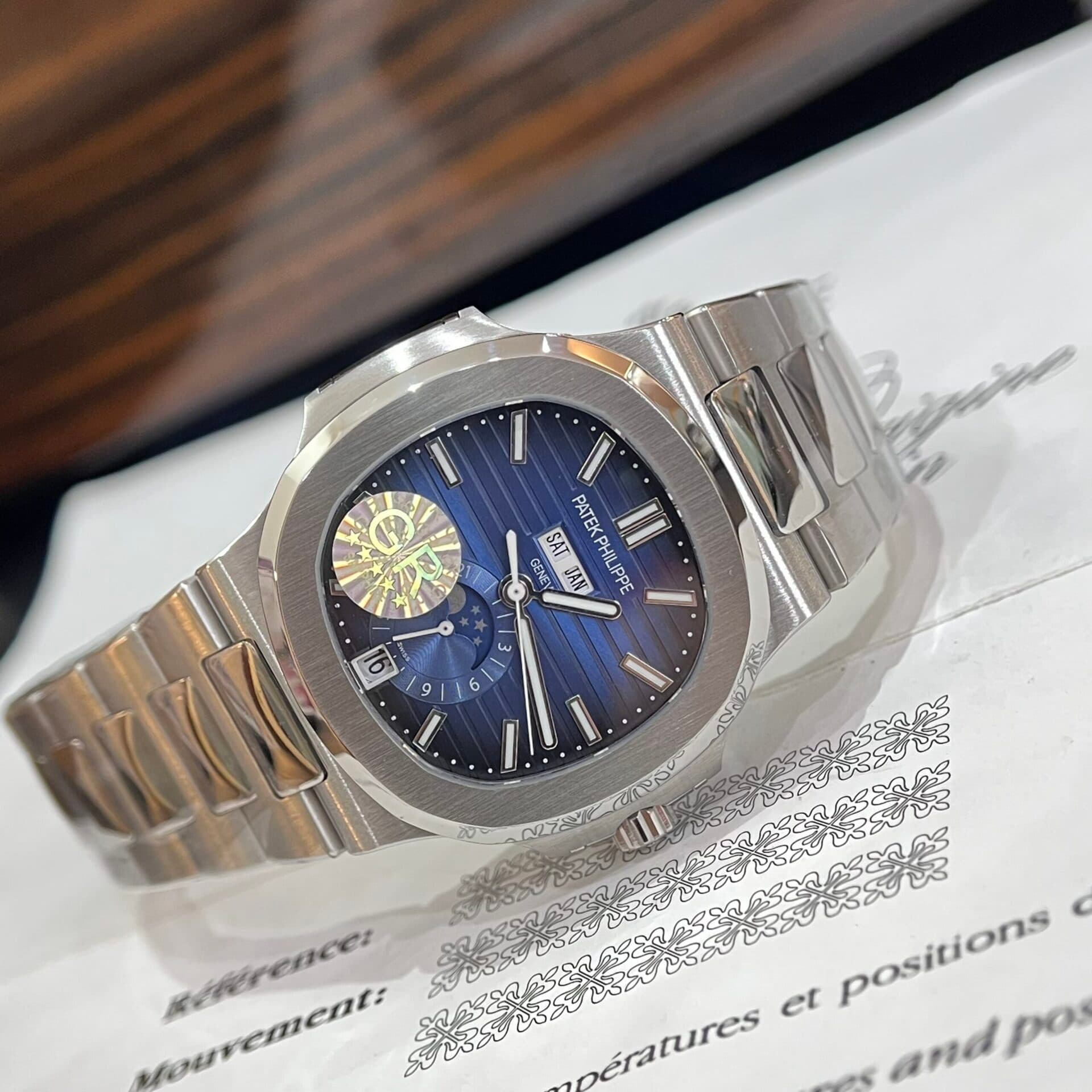 Dong-Ho-Patek-Philippe-Nautilus-5726G-Rep-11-Mat-Xanh-GRF-40-1-scaled-1