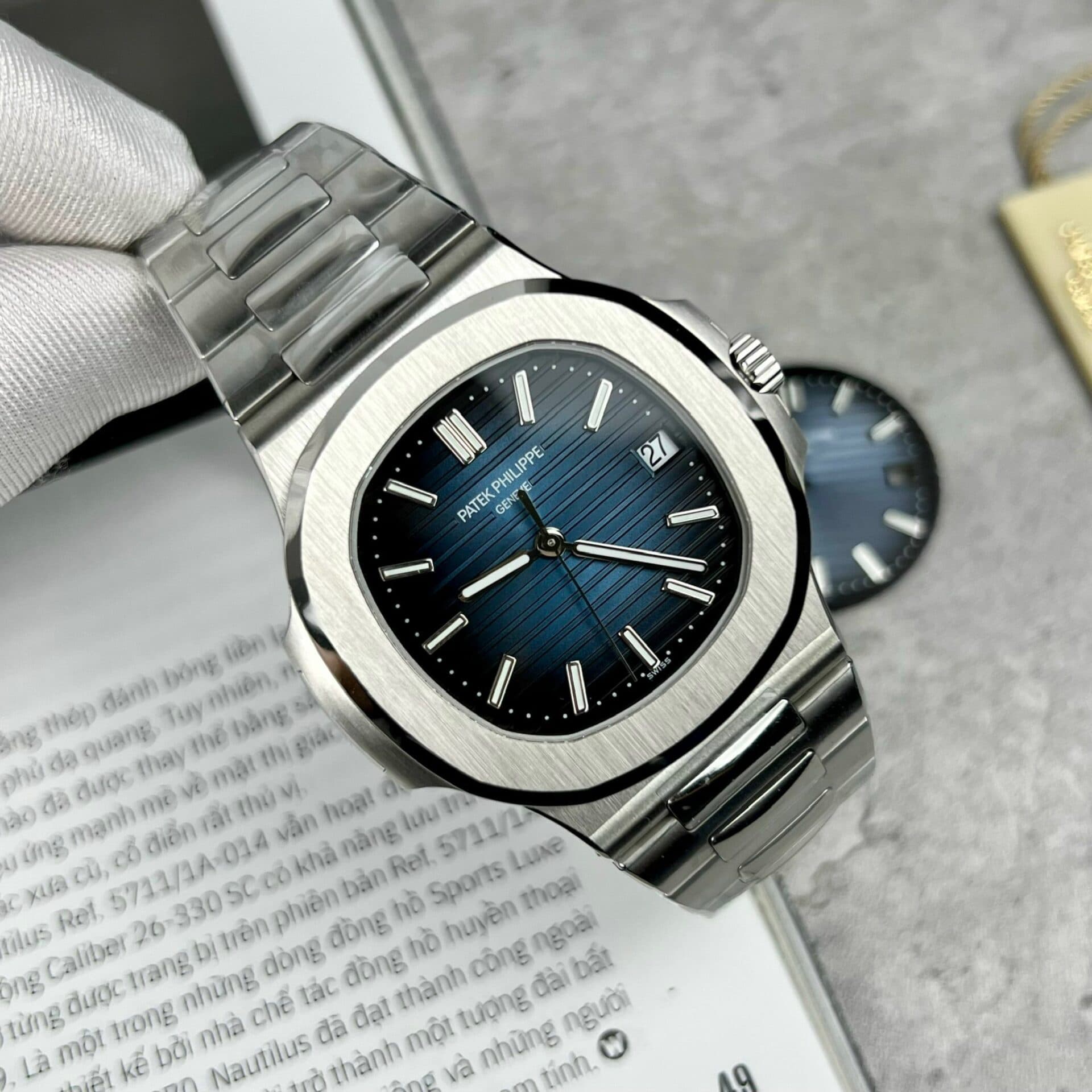 Dong-Ho-Patek-Philippe-Nautilus-5811-Replica-11-Nha-May-3K-5-1