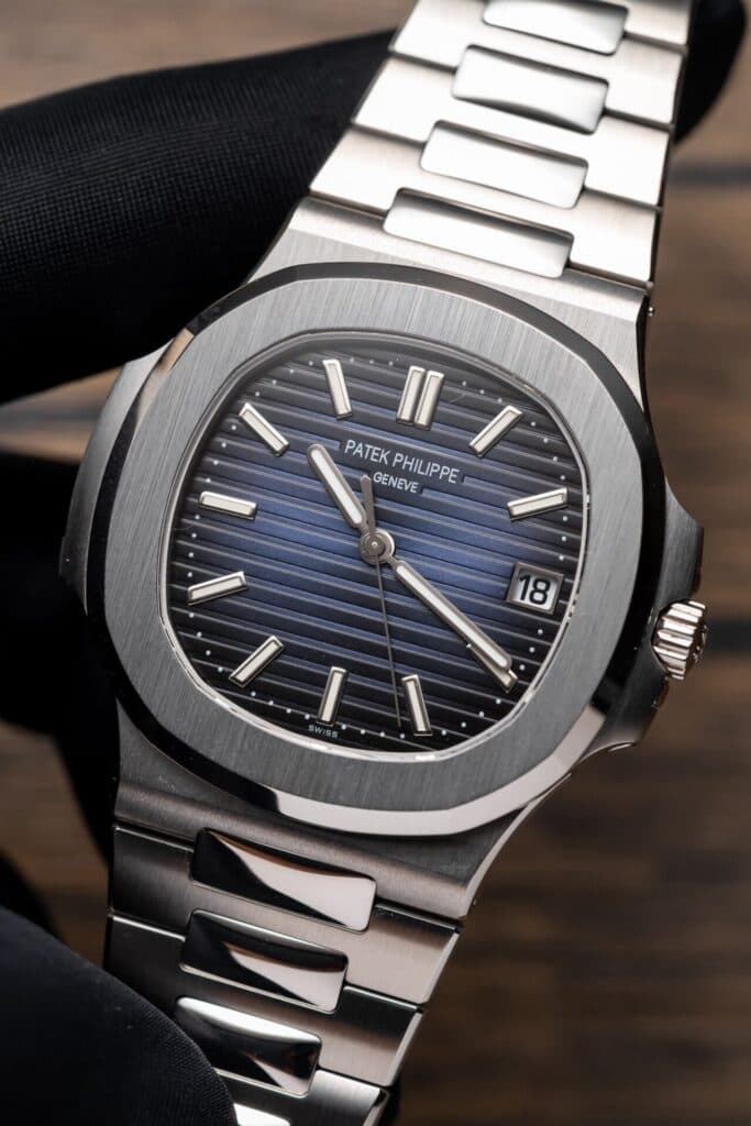Dong-Ho-Patek-Philippe-Nautilus-5811-Tinh-Chinh-Full-Like-Auth-41mm-9-1