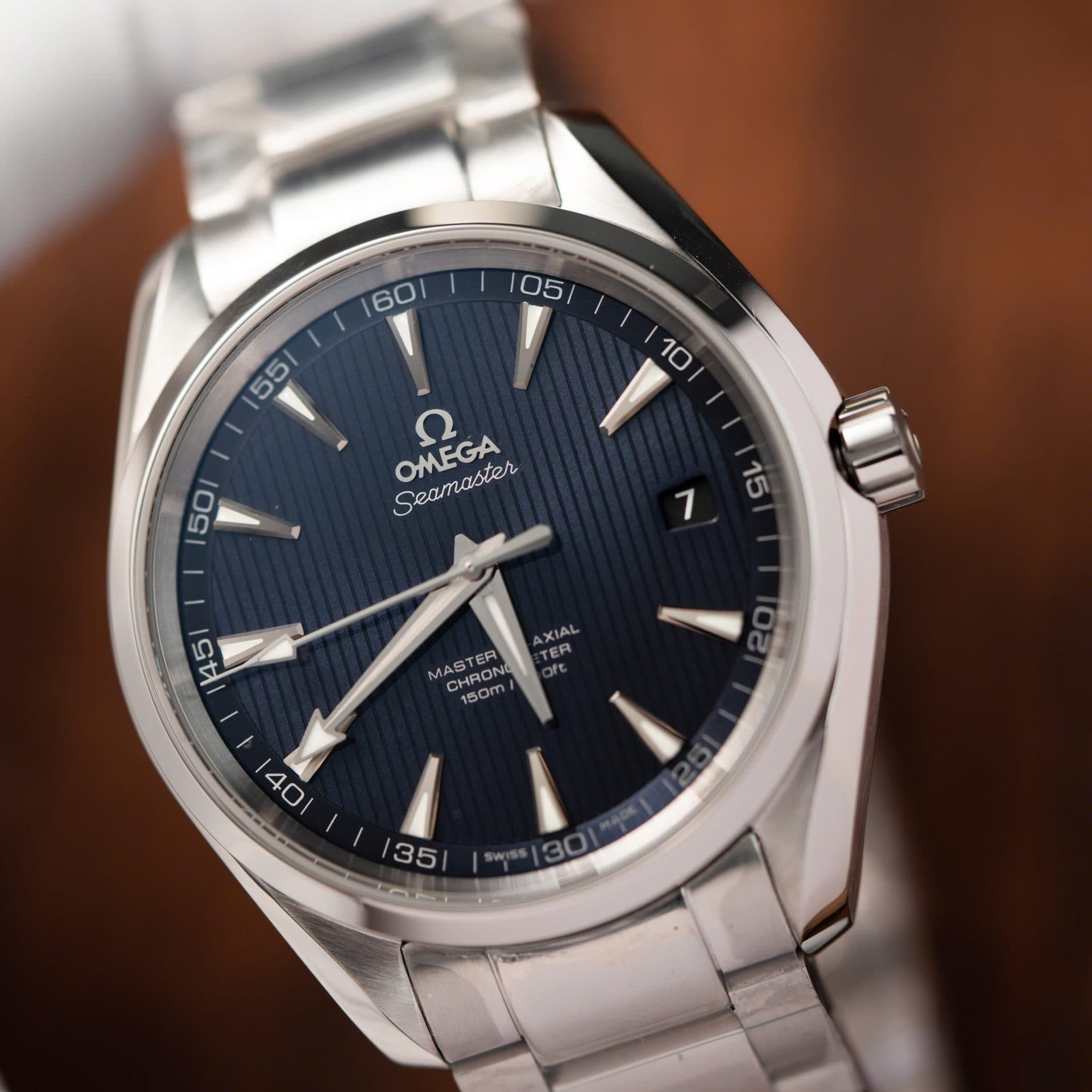 Dong-Ho-Replica-11-Omega-Seamaster-Aqua-Terra-Mat-Den-Nha-May-VS-41mm-6-1
