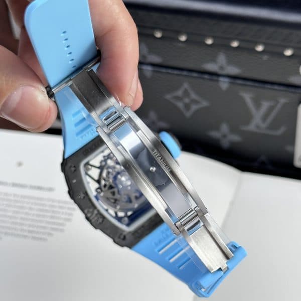 Dong-Ho-Richard-Mille-Che-Tac-RM35-02-Vo-Full-Carbon-Mau-Xanh-Duong-BBR-44mm-3-1