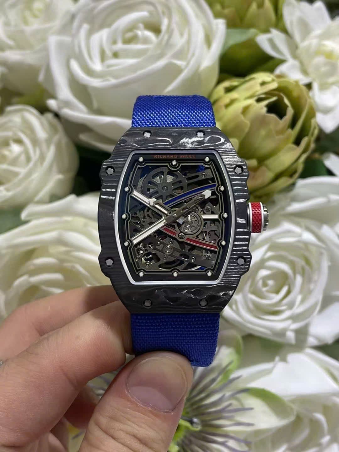 Dong-Ho-Richard-Mille-Che-Tac-RM67-02-Vo-Carbon-Sieu-Mong-Trong-Luong-37-Grams-Sieu-Nhe-38.7Γ47-3-1