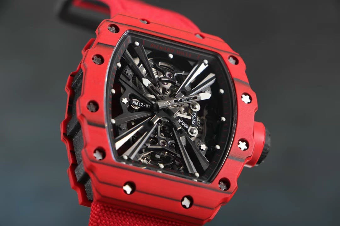 Dong-Ho-Richard-Mille-Nam-Rep-11-RM12-01-Tourbillon-Mau-Do-40mm-4-1