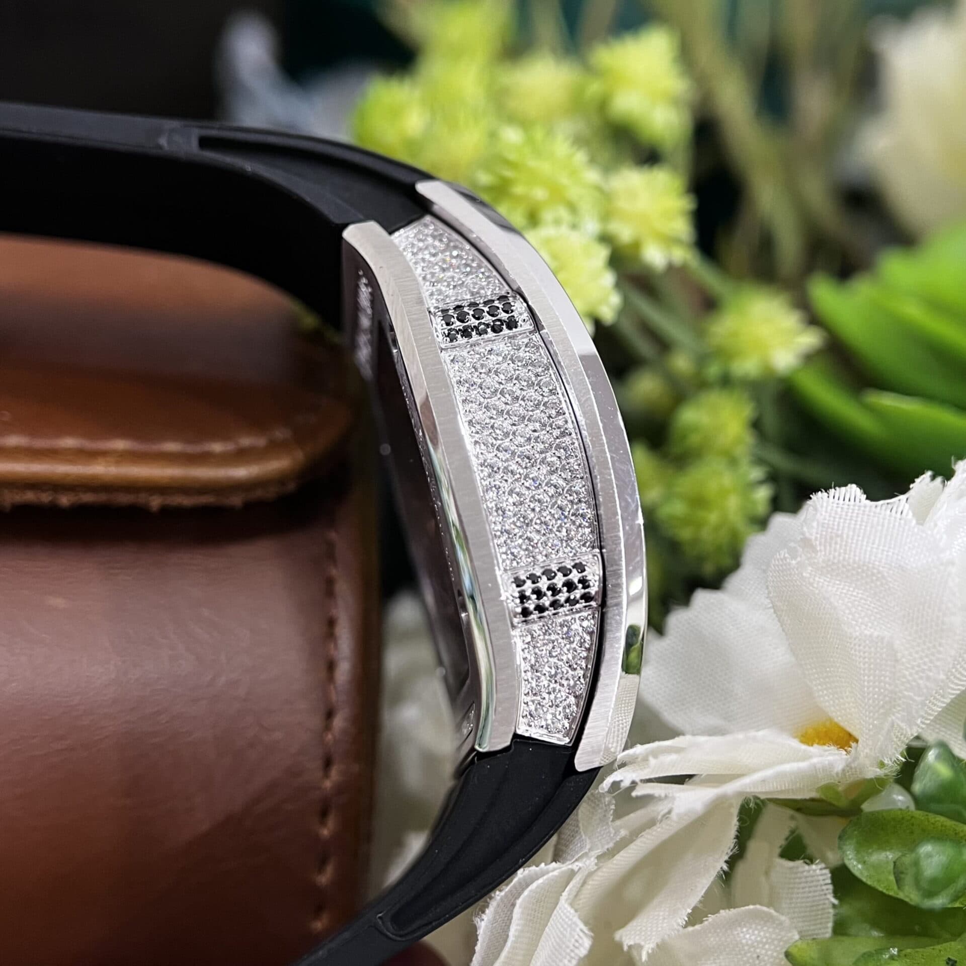 Dong-Ho-Richard-Mille-RM007-Rep-11-Nu-Day-Cao-Su-Dinh-Da-36mm-4-1
