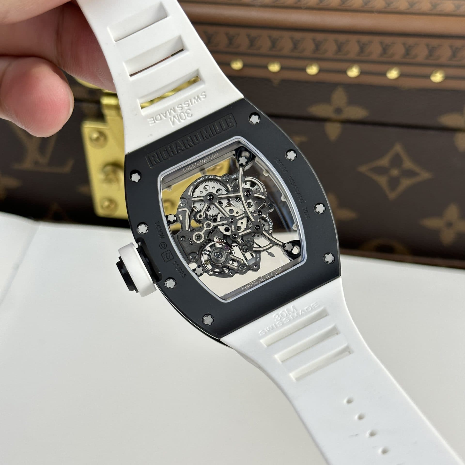 Dong-Ho-Richard-Mille-RM055-Gom-Den-Bubba-Watson-Nha-May-BBR-2024-45mm-1-1