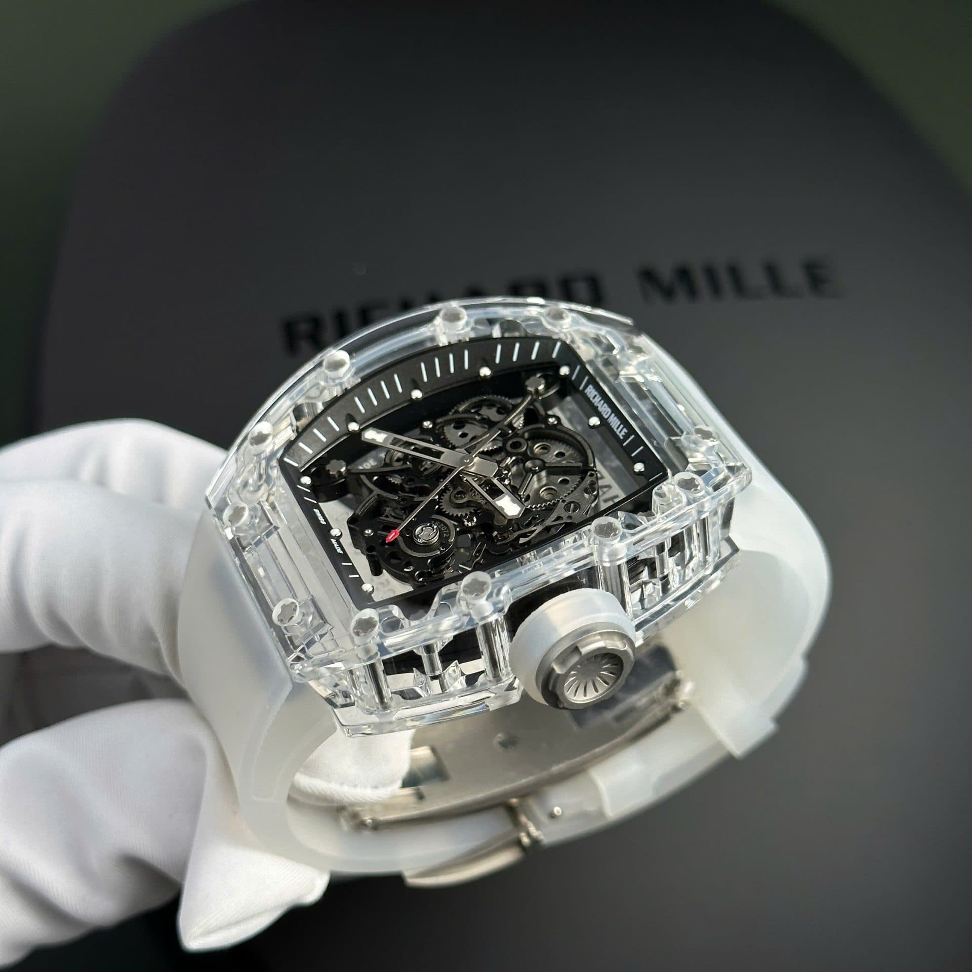 Dong-Ho-Richard-Mille-RM055-Sapphire-Crystal-Replica-11-Cao-Cap-45mm-5-1