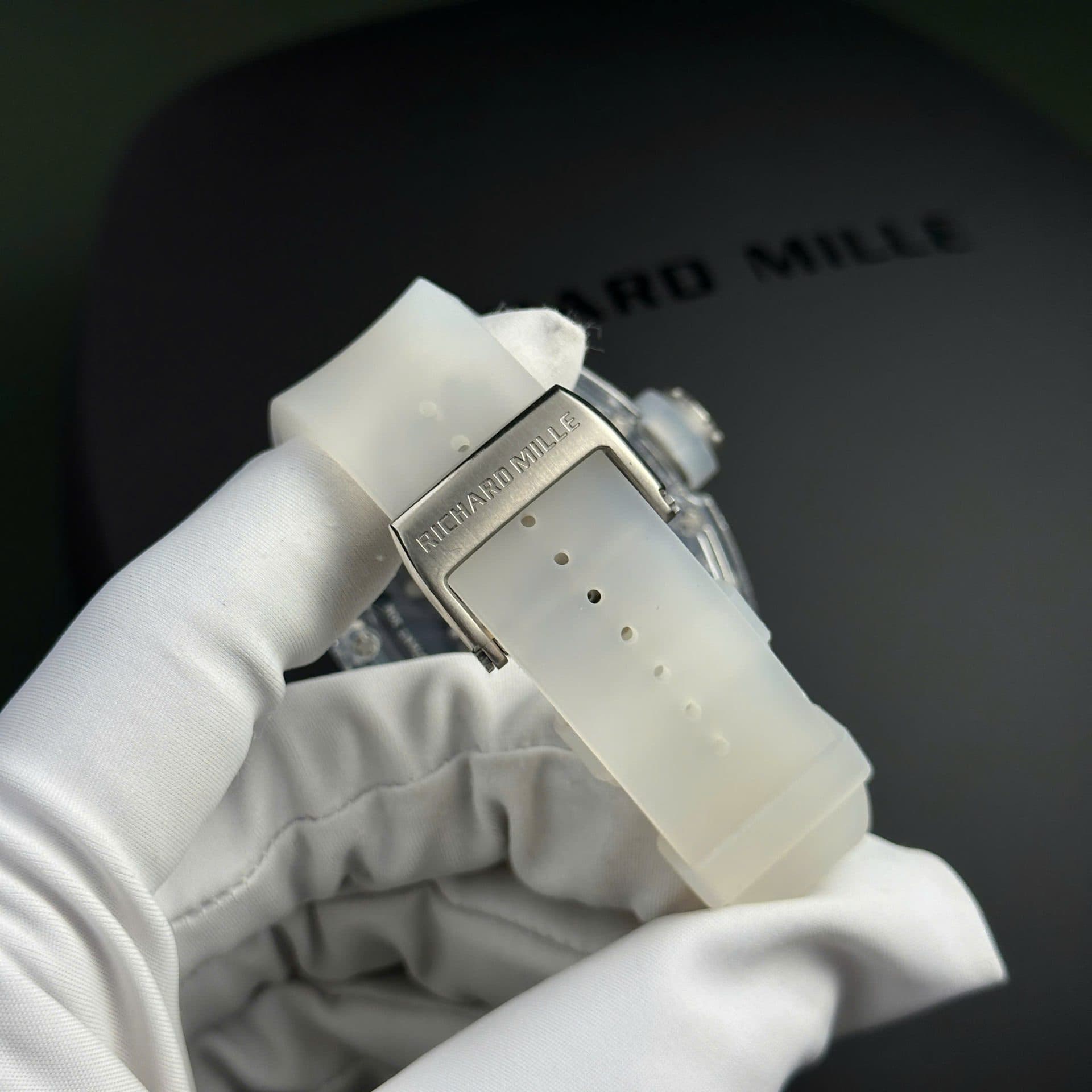 Dong-Ho-Richard-Mille-RM055-Sapphire-Crystal-Replica-11-Cao-Cap-45mm-6-1